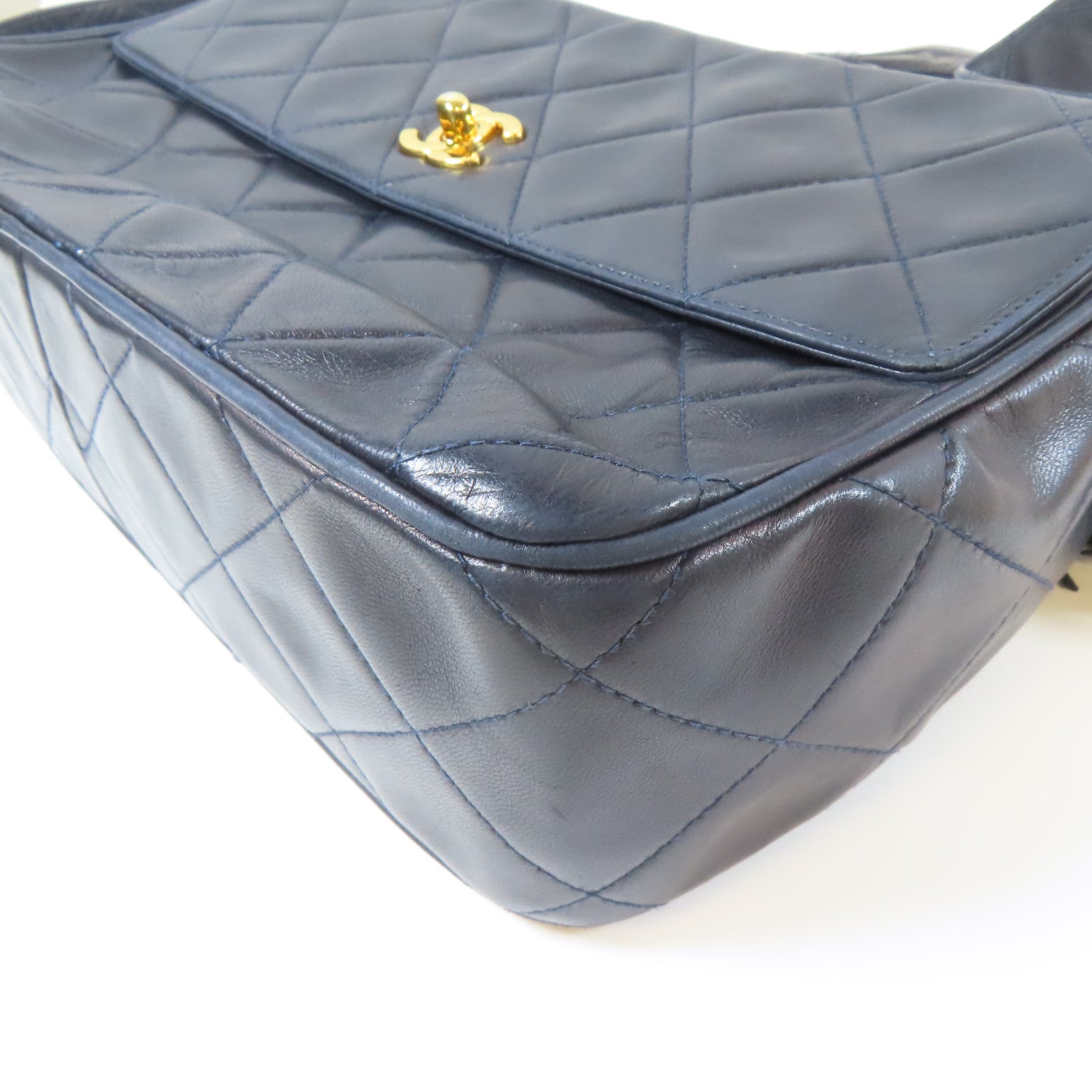 CHANEL 【激減優惠】菱格羊皮皮革Vintage Shoulder Bag金扣肩背袋黑色