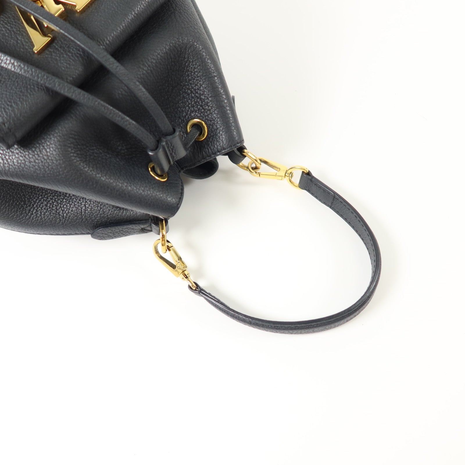LOUIS VUITTON 牛皮皮革Lockme Bucket金扣手挽袋