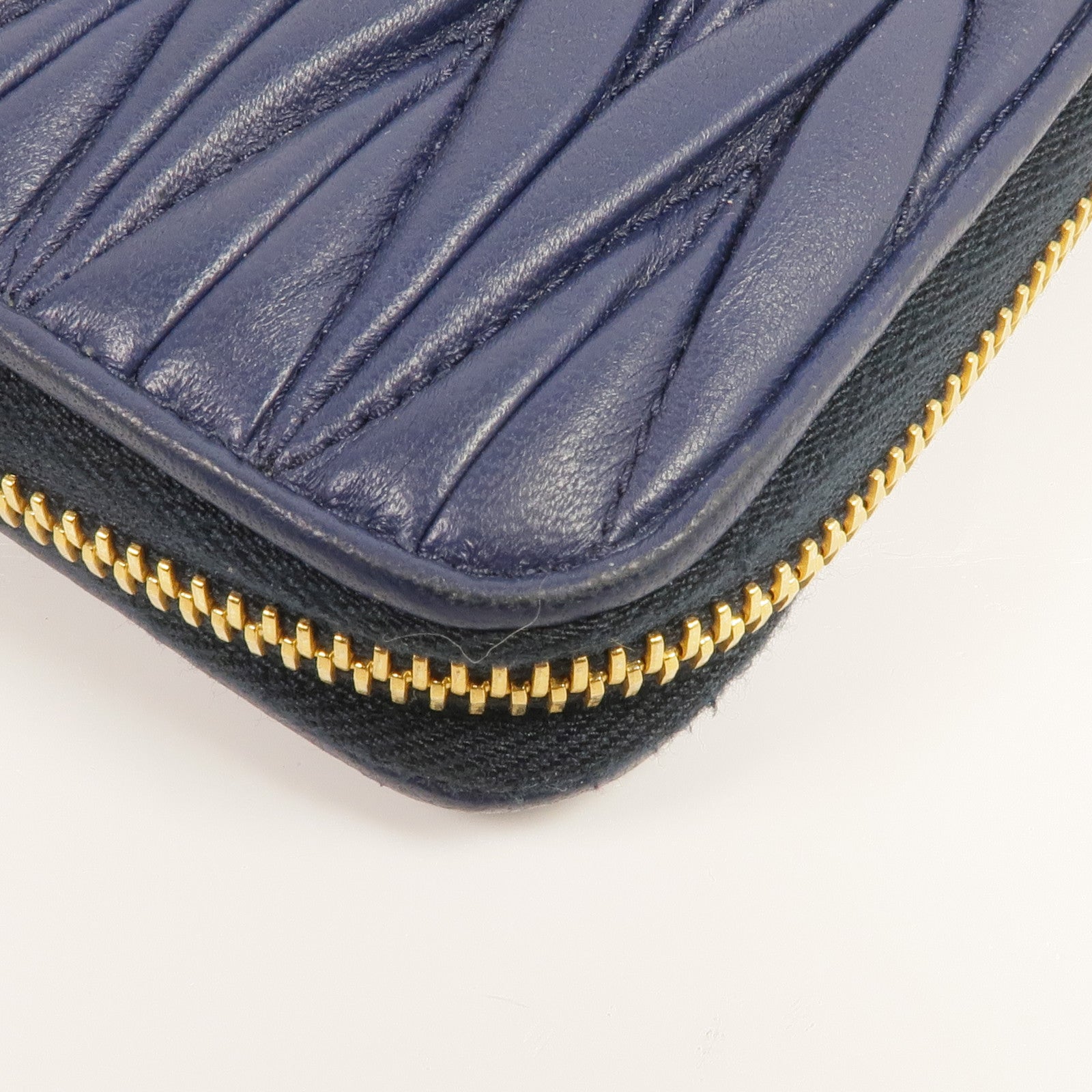 Miu Miu 羊皮皮革Long Wallet金扣長錢包