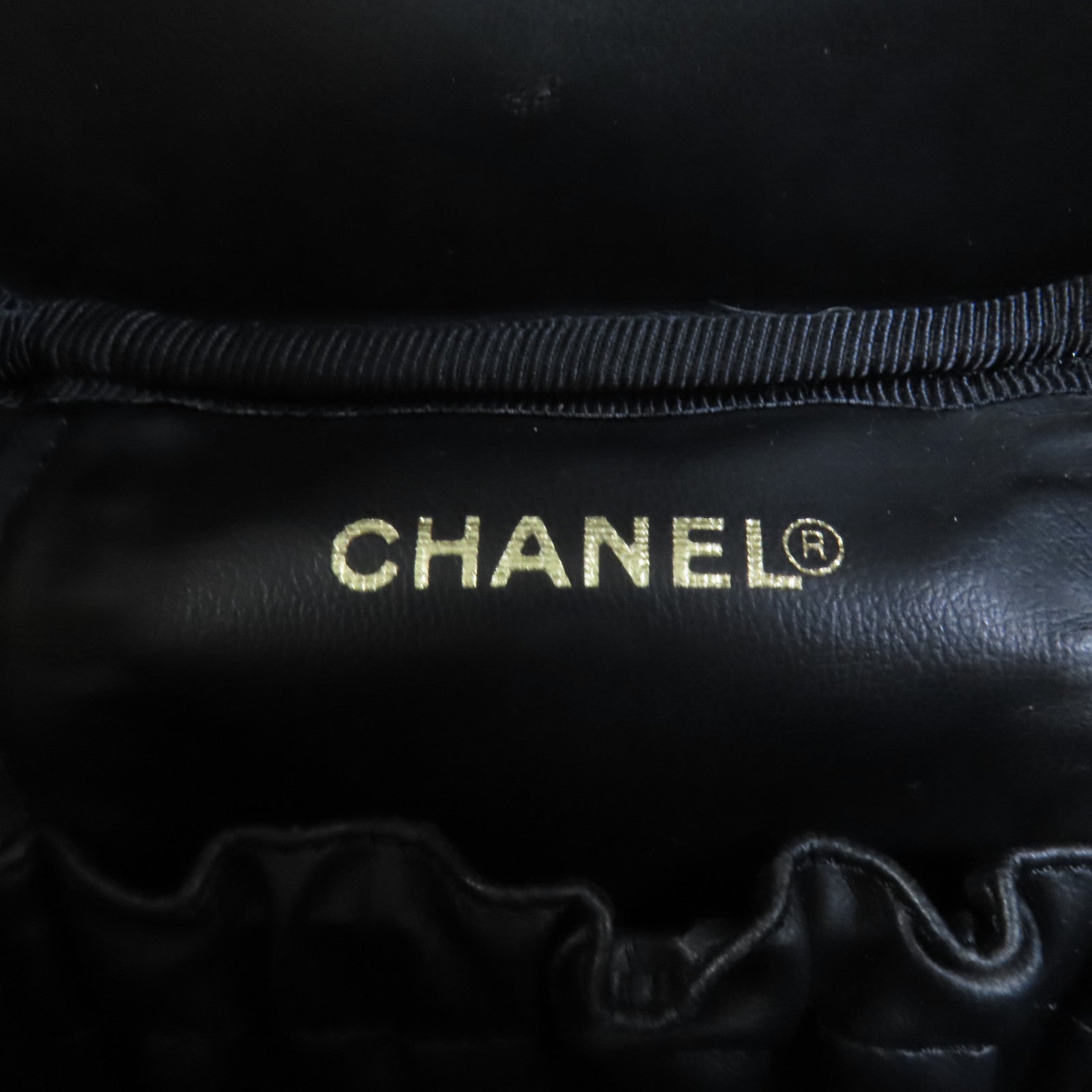 CHANEL 牛皮皮革Vintage Vanity Case金扣手挽袋