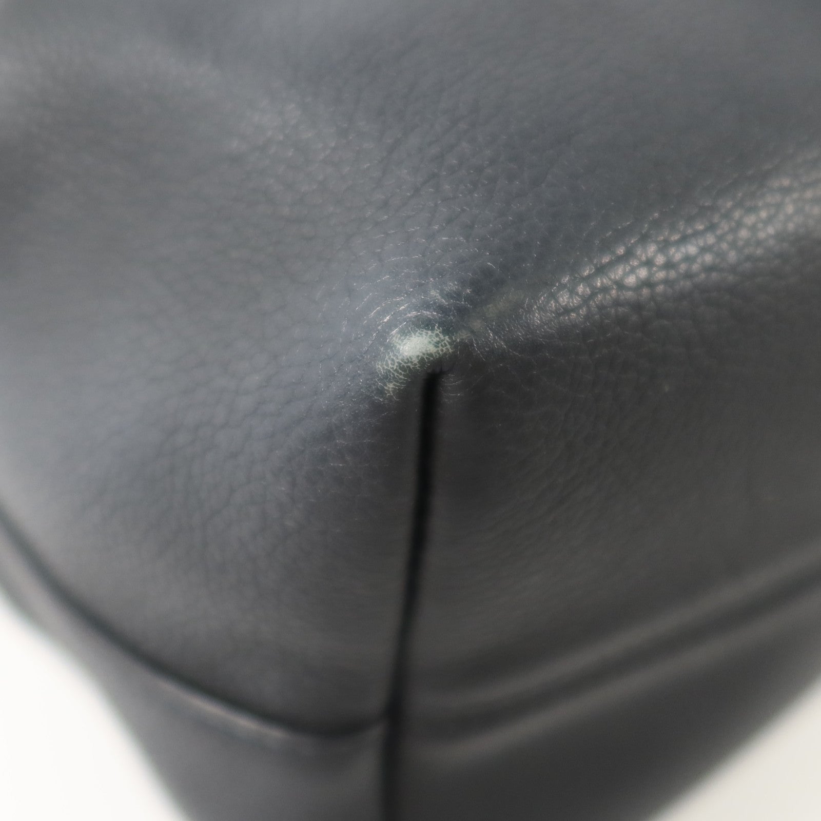 LOUIS VUITTON 牛皮皮革Lockme Bucket金扣手挽袋