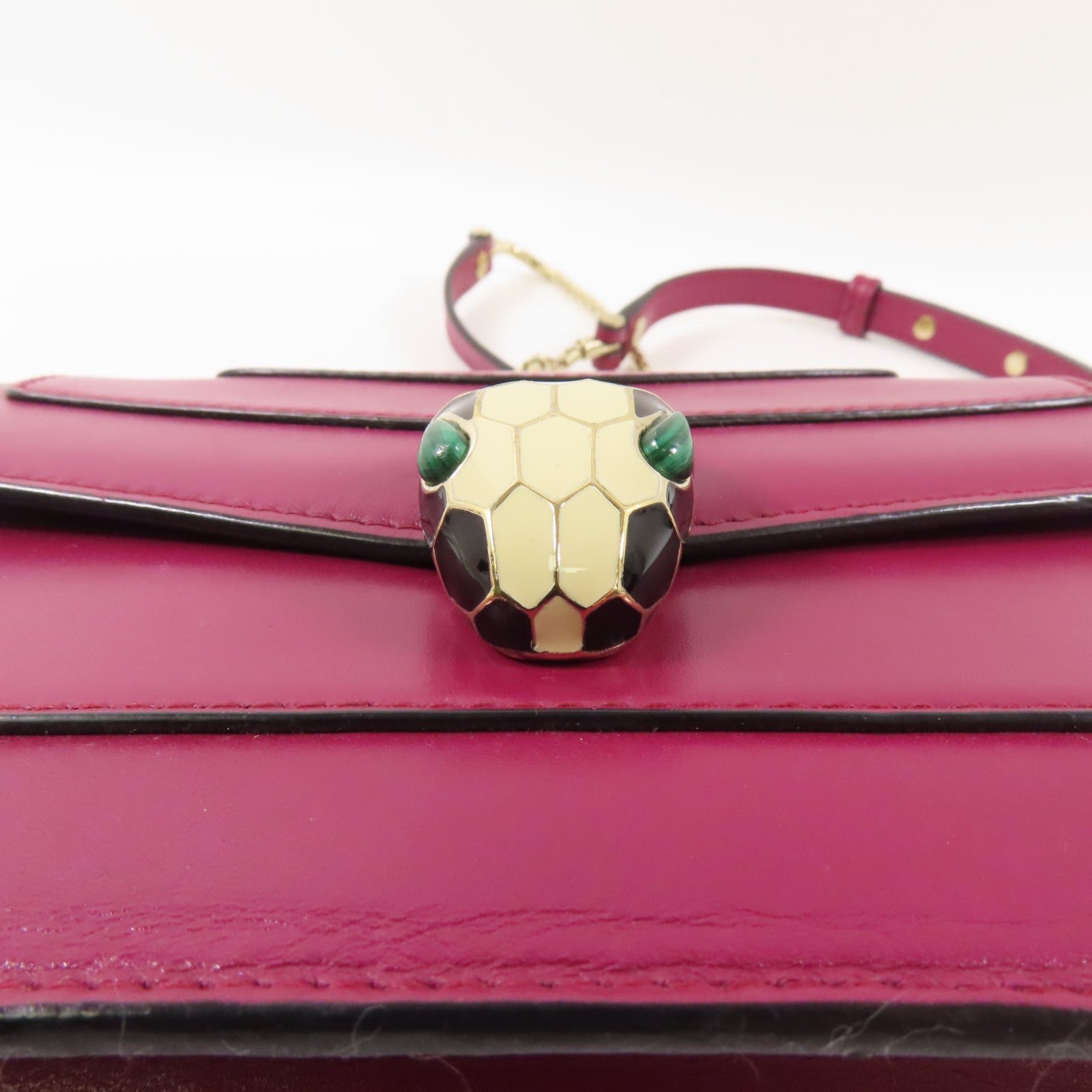 BVLGARI 牛皮皮革Serpenti Forever金扣鏈帶肩背袋