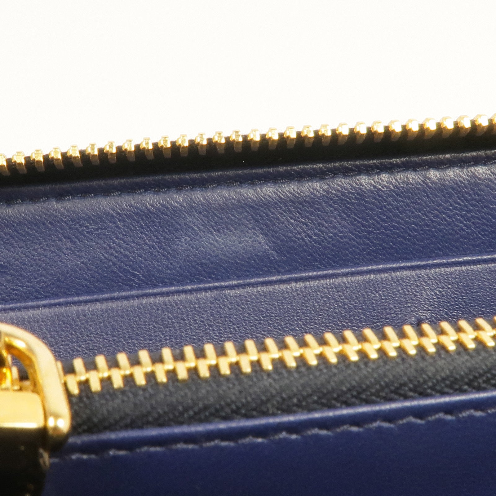 Miu Miu 羊皮皮革Long Wallet金扣長錢包