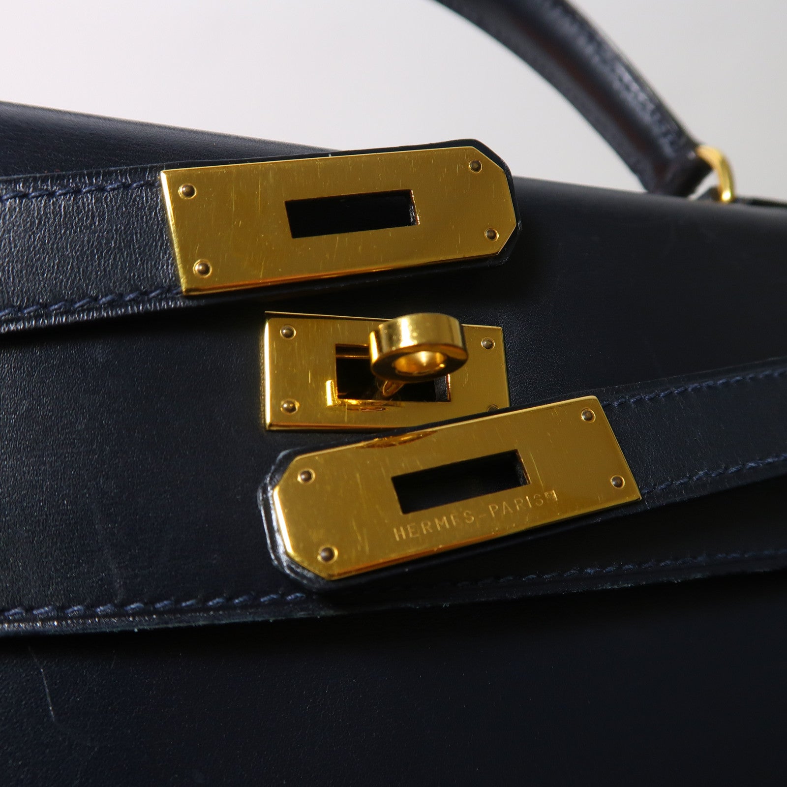 HERMES Box Calf皮革Kelly 32金釦手挽肩背兩用袋深藍色