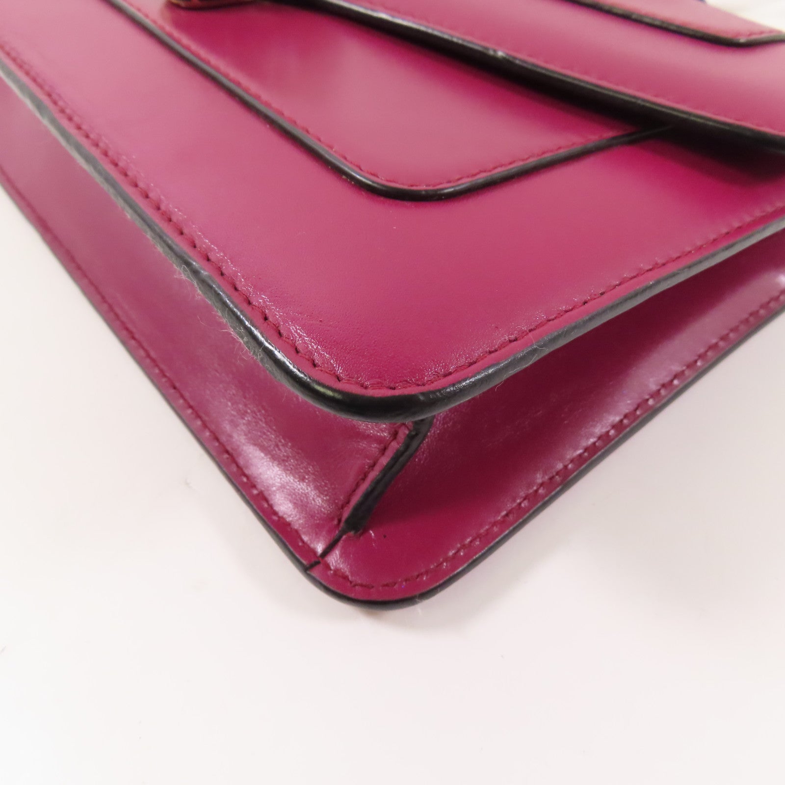 BVLGARI 牛皮皮革Serpenti Forever金扣鏈帶肩背袋