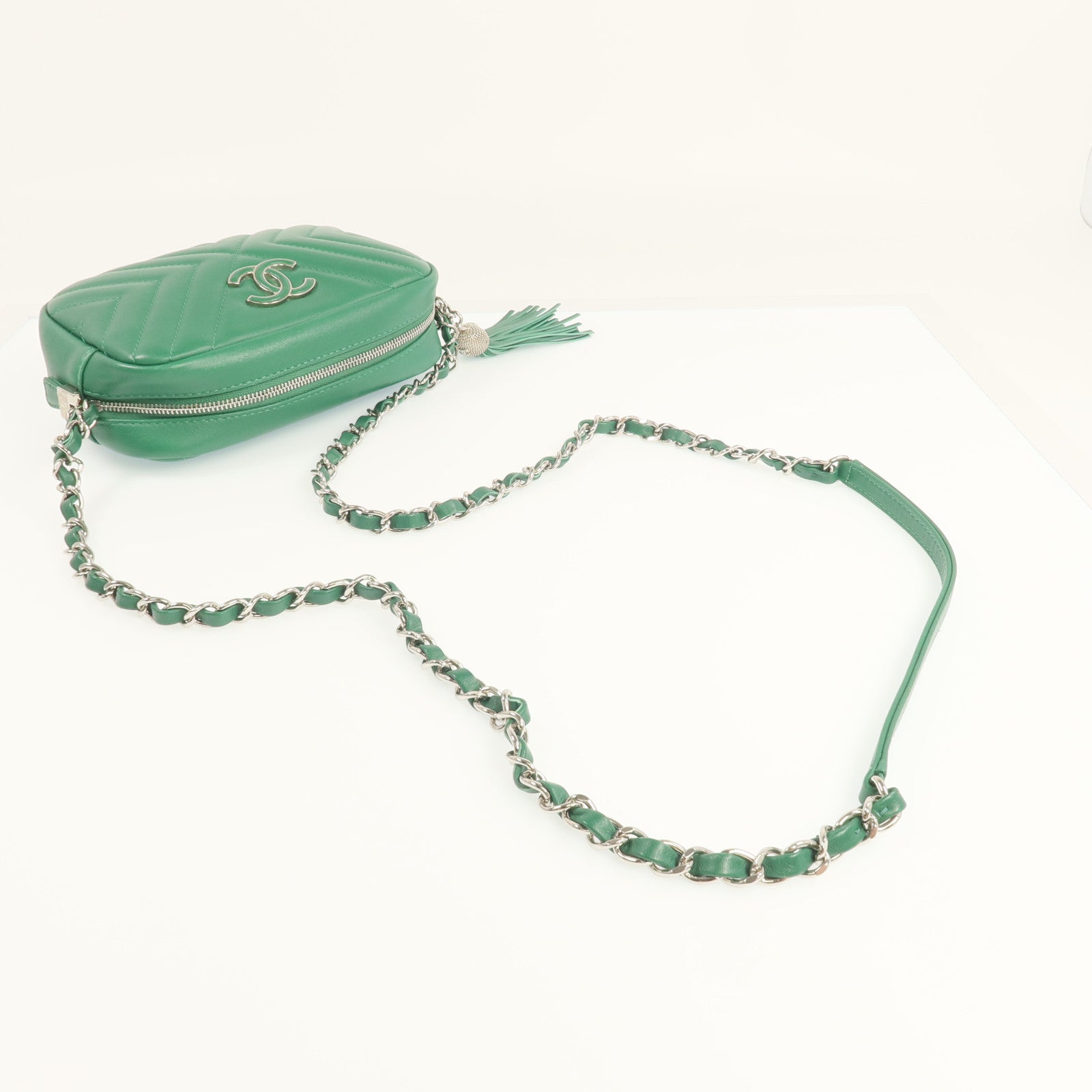 CHANEL 羊皮皮革Camera Bag銀扣鏈帶肩背袋