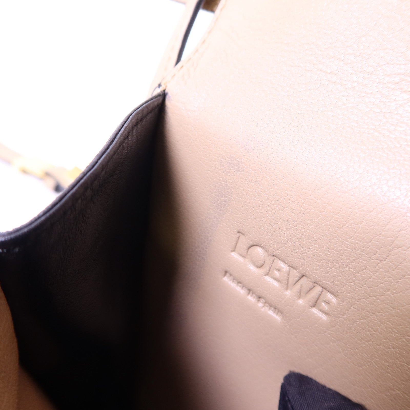LOEWE 【激減優惠】牛皮皮革Barcelona金扣肩背袋