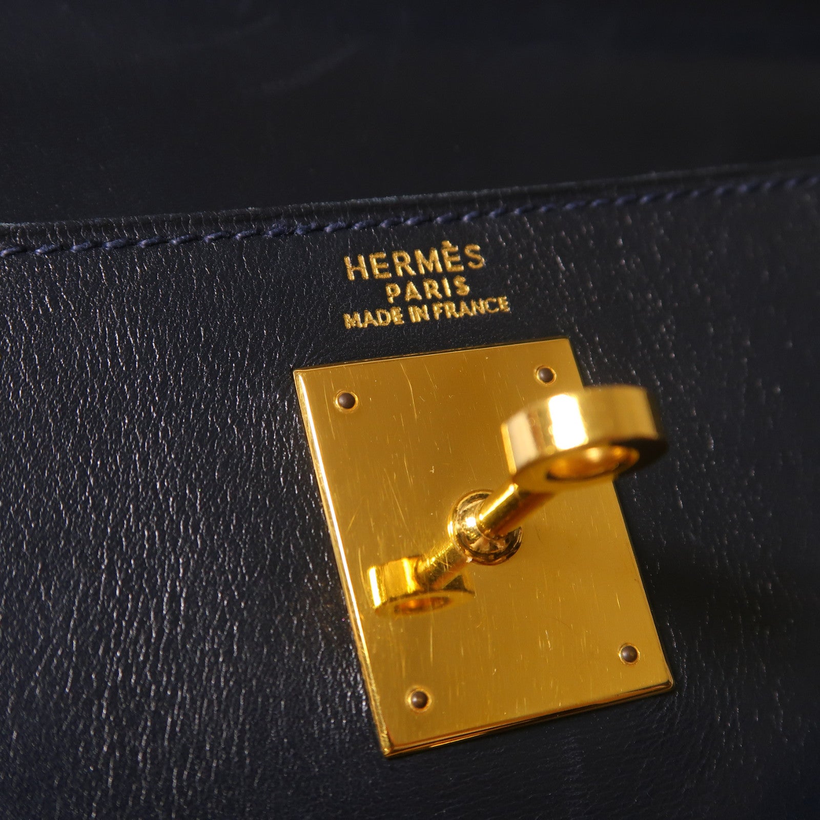HERMES Box Calf皮革Kelly 32金釦手挽肩背兩用袋深藍色