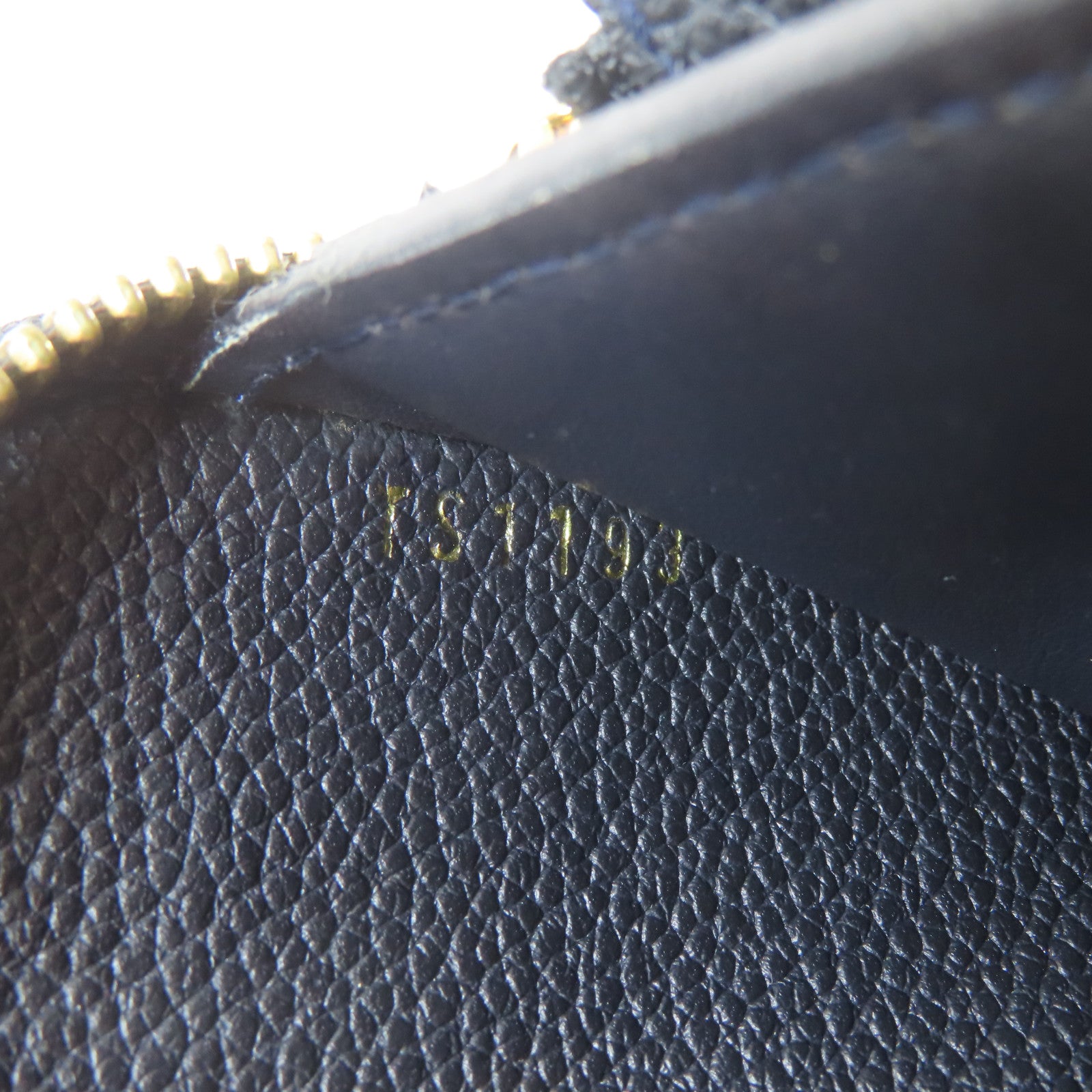 LOUIS VUITTON Monogram Empreinte Secret Compact Wallet金扣錢包黑色