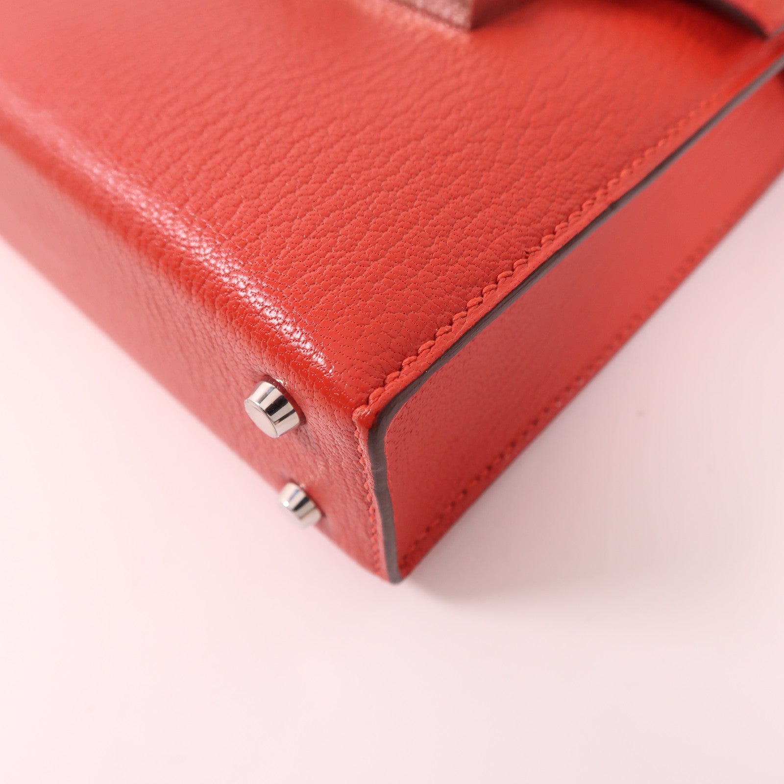 HERMES 【激減優惠】Chevre皮革Verrou Mini銀扣鏈帶肩背袋Rouge Tomate