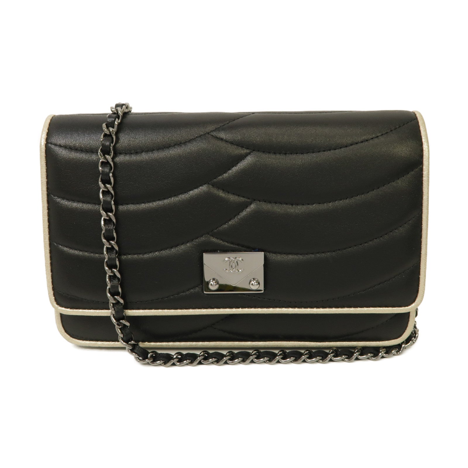 CHANEL 羊皮皮革Wallet On Chain Shoulder Bag銀扣鏈帶肩背袋黑色