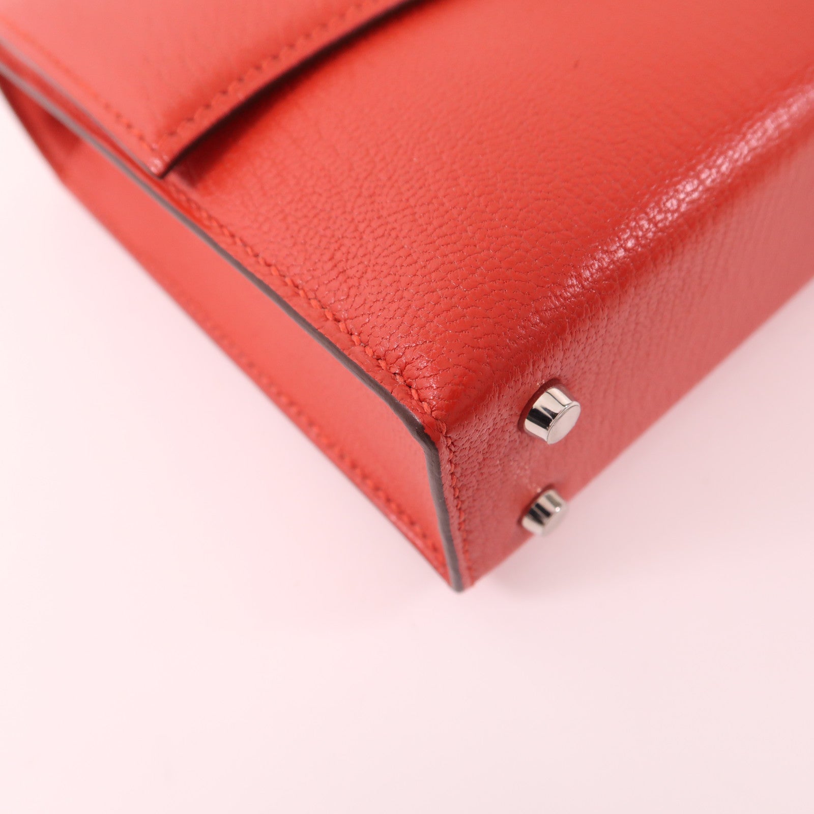 HERMES 【激減優惠】Chevre皮革Verrou Mini銀扣鏈帶肩背袋Rouge Tomate