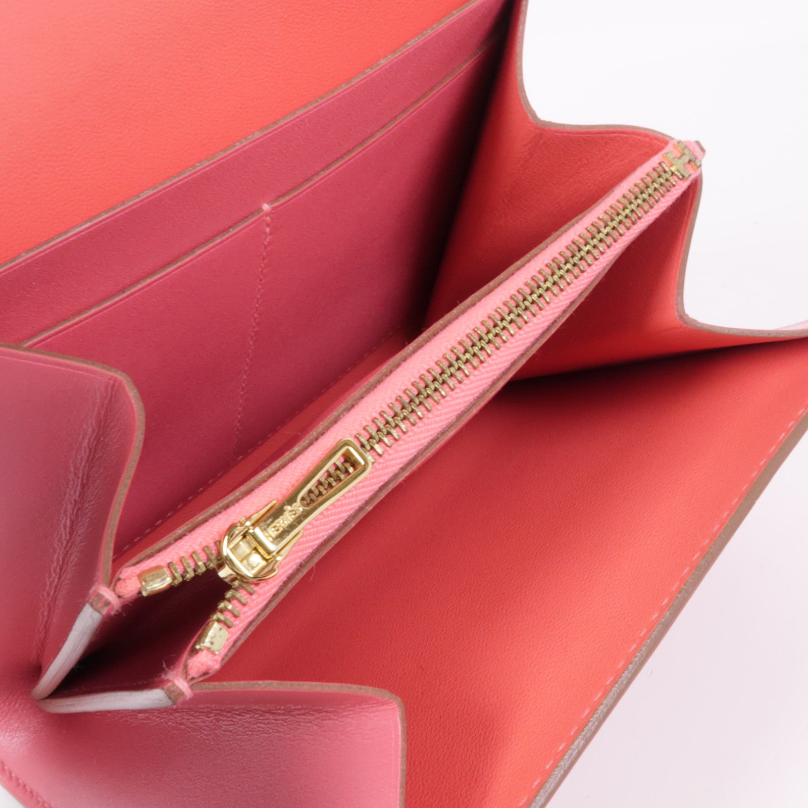 HERMES 【激減優惠】Swift皮革Constance Wallet金扣錢包U5 Rose Lipstick
