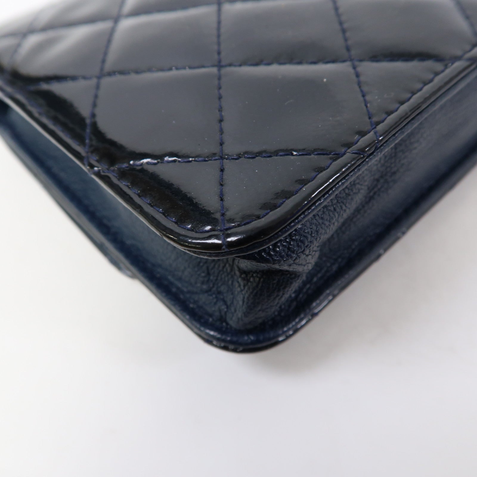 CHANEL 菱格漆皮皮革Chain Shoulder金扣鏈帶肩背袋藍色