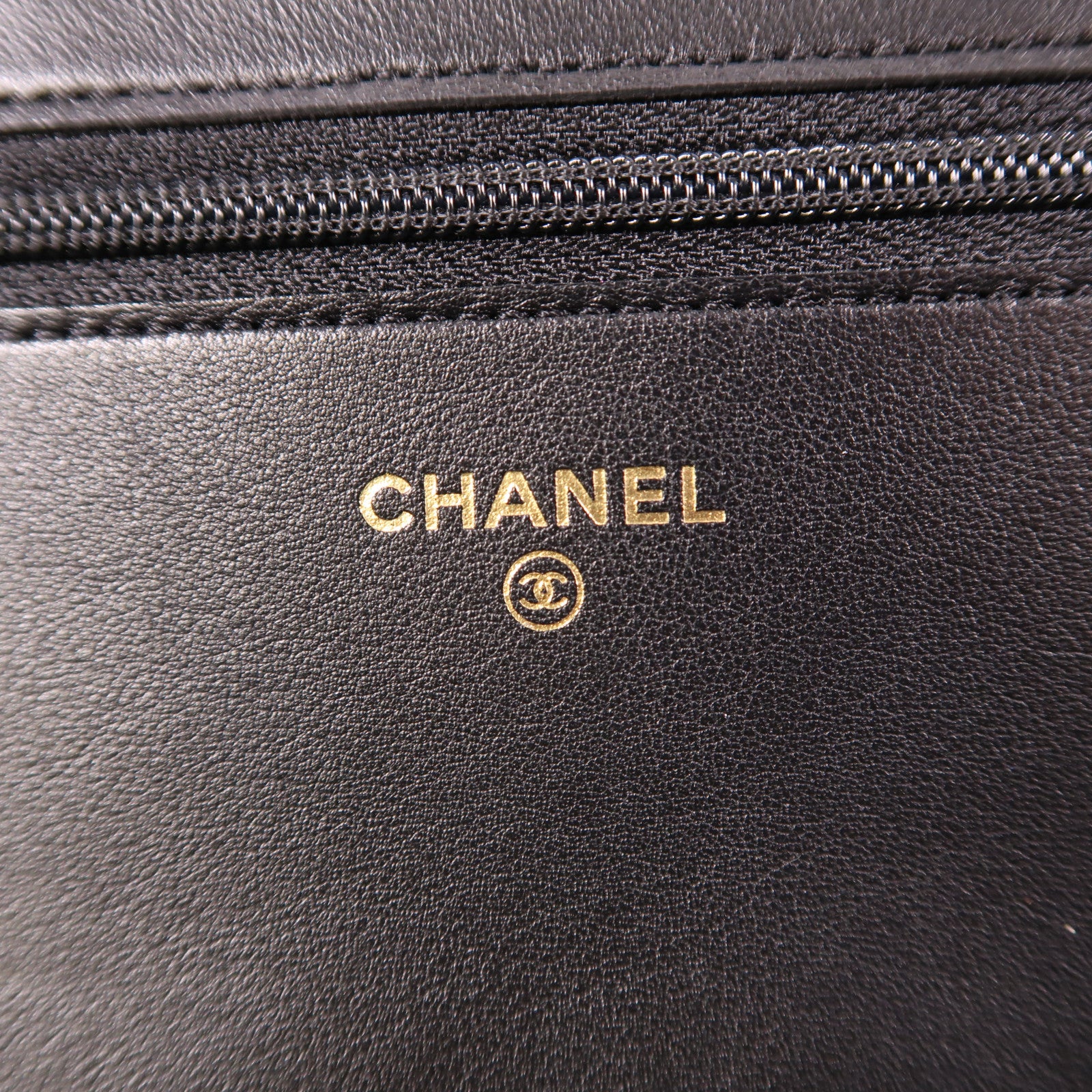 CHANEL 牛皮皮革Boy WOC Wallet On Chain金扣鏈帶肩背袋