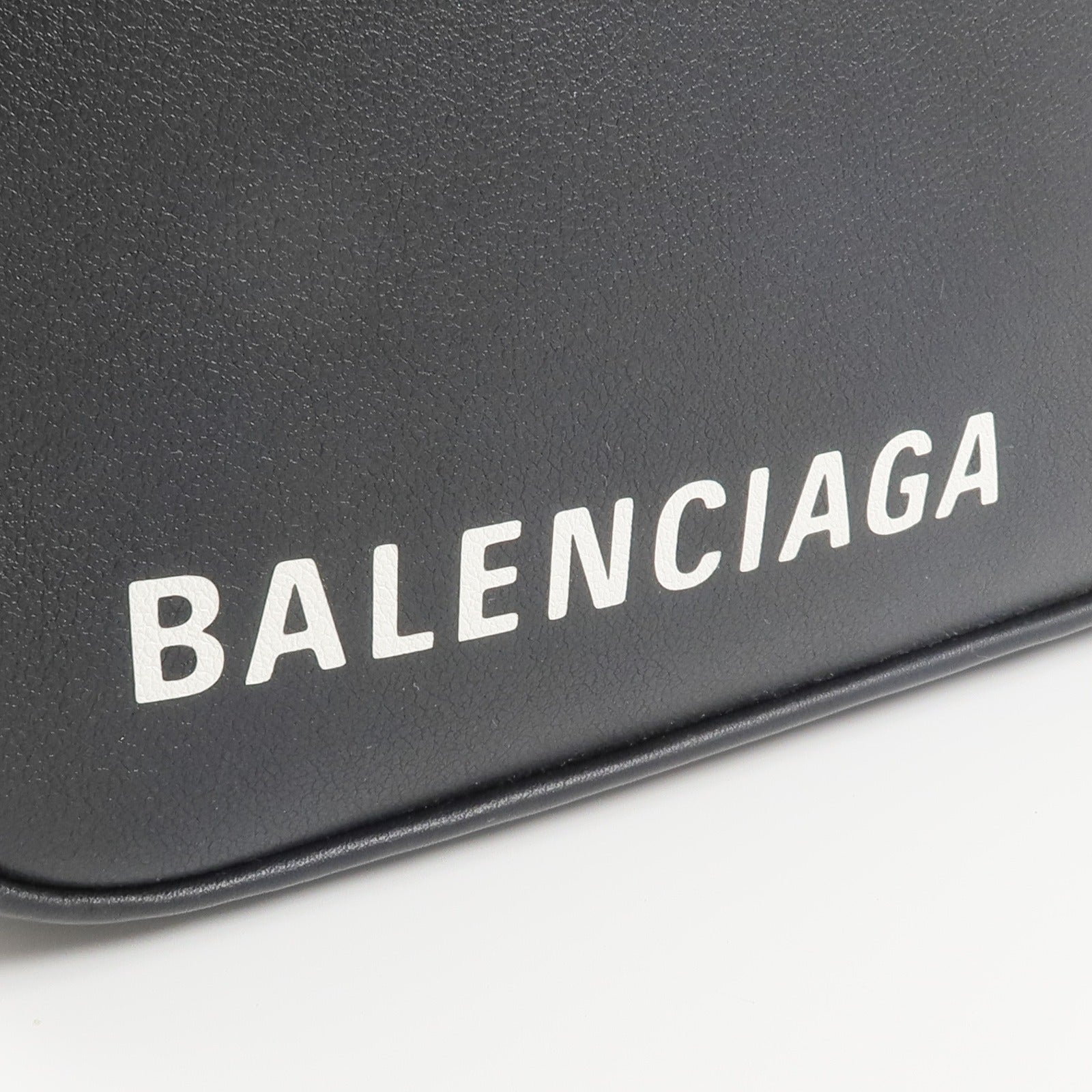 BALENCIAGA 牛皮皮革Triangle Clutch手拿包