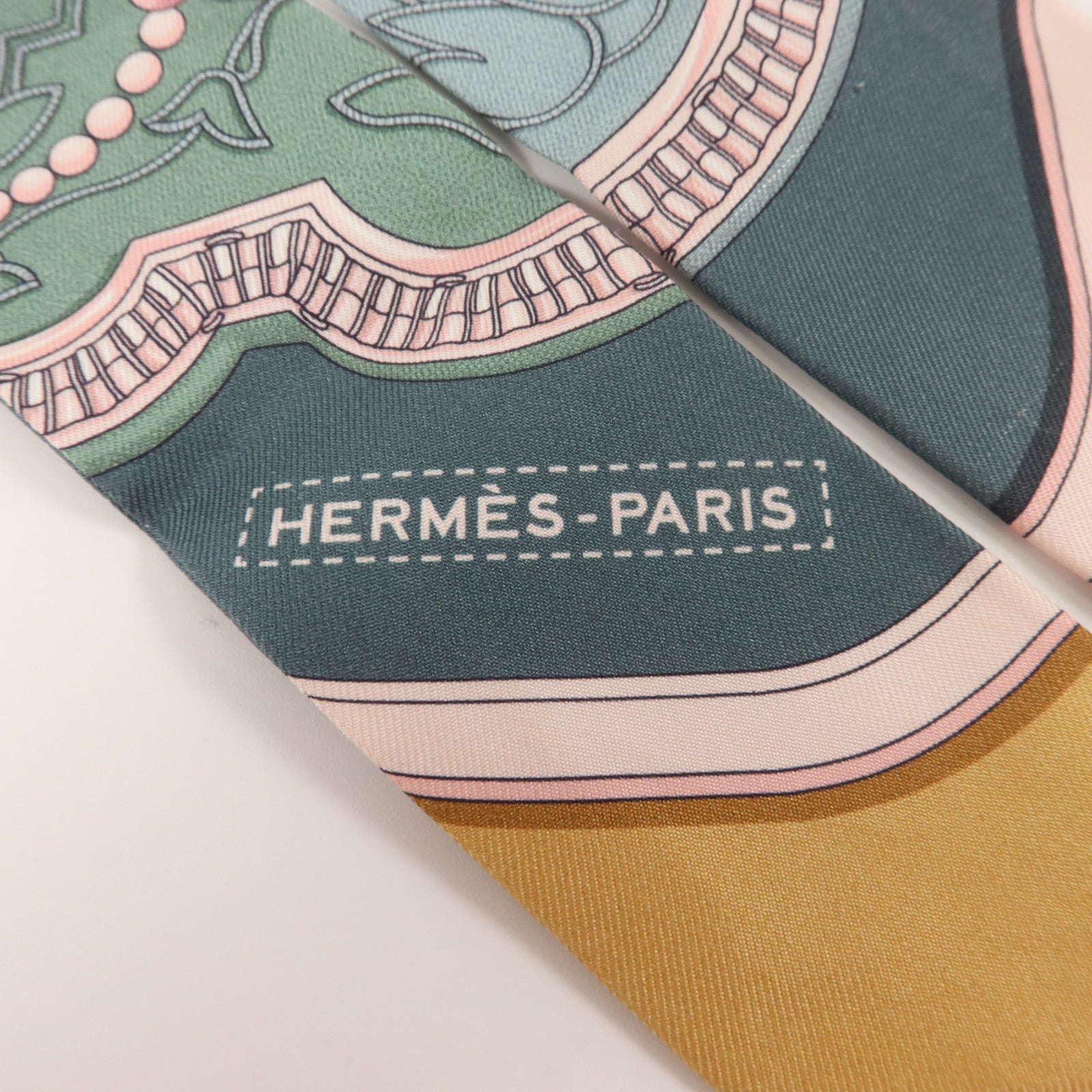 HERMES 絲質Twilly絲巾