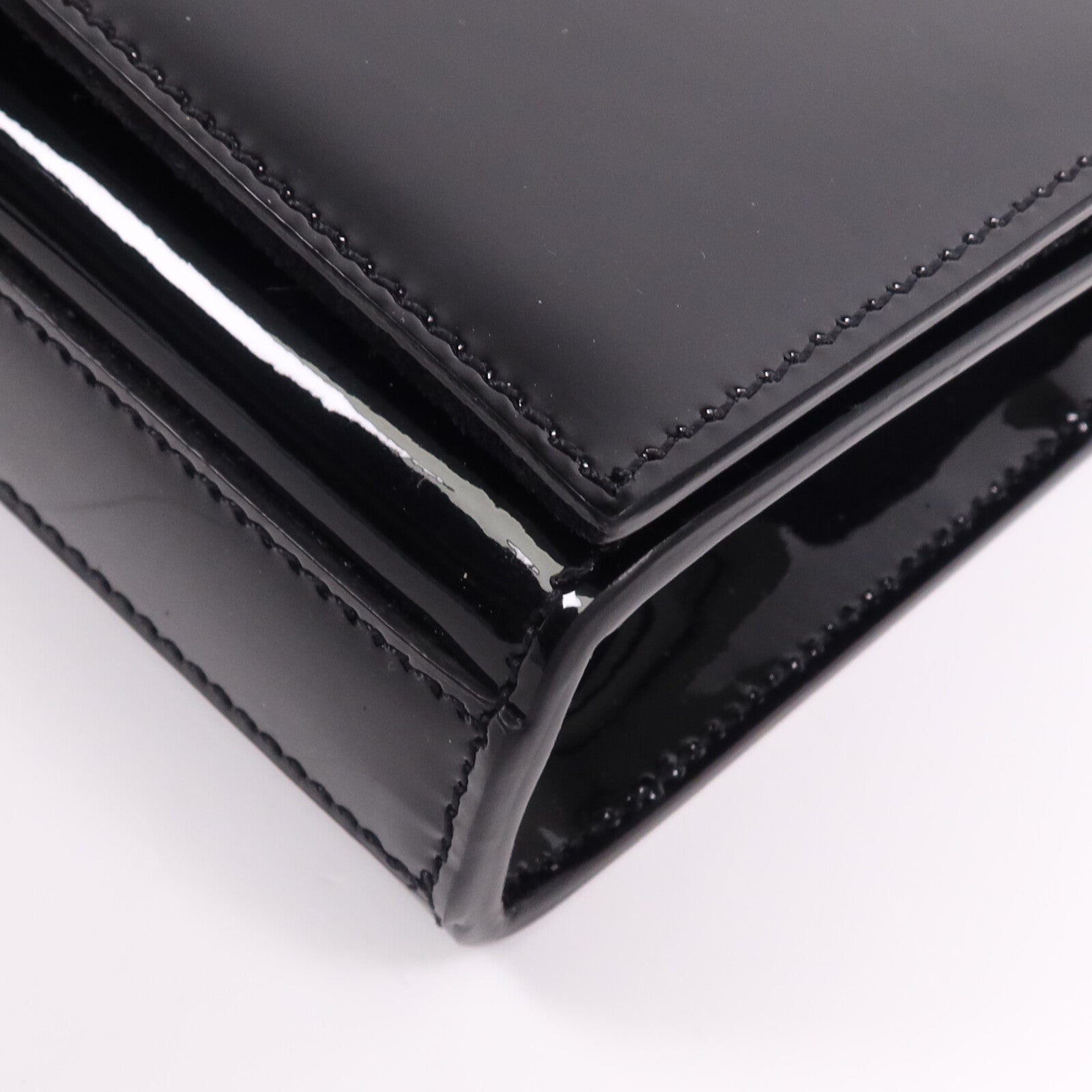 YVES SAINT LAURENT 漆皮皮革Kate Small金扣鏈帶肩背袋