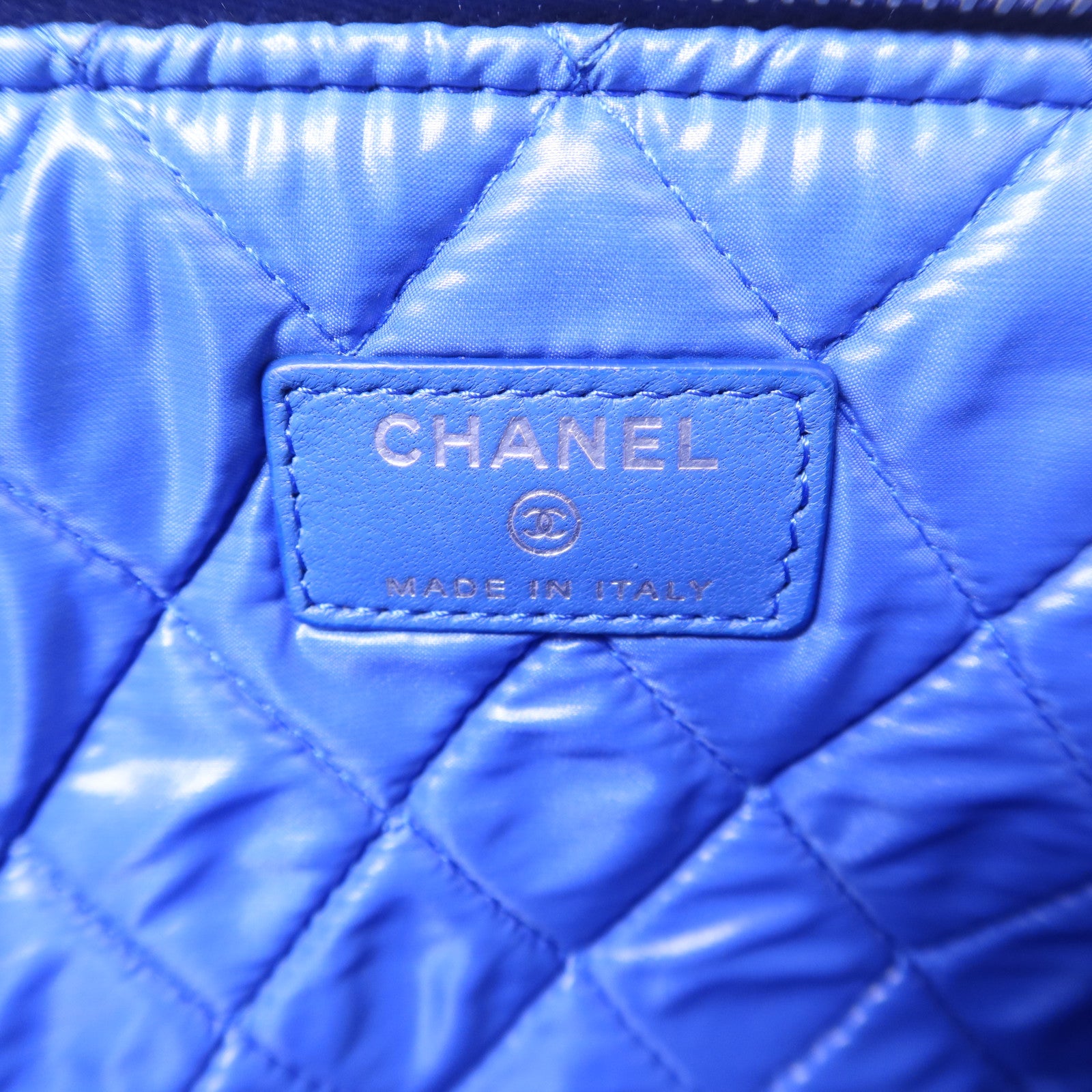 CHANEL 羊皮皮革Pouch銀扣手拿包