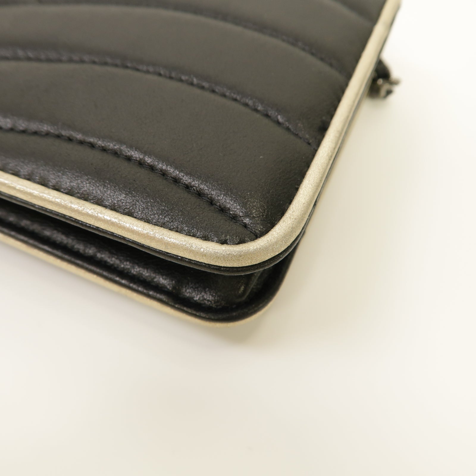 CHANEL 羊皮皮革Wallet On Chain Shoulder Bag銀扣鏈帶肩背袋黑色