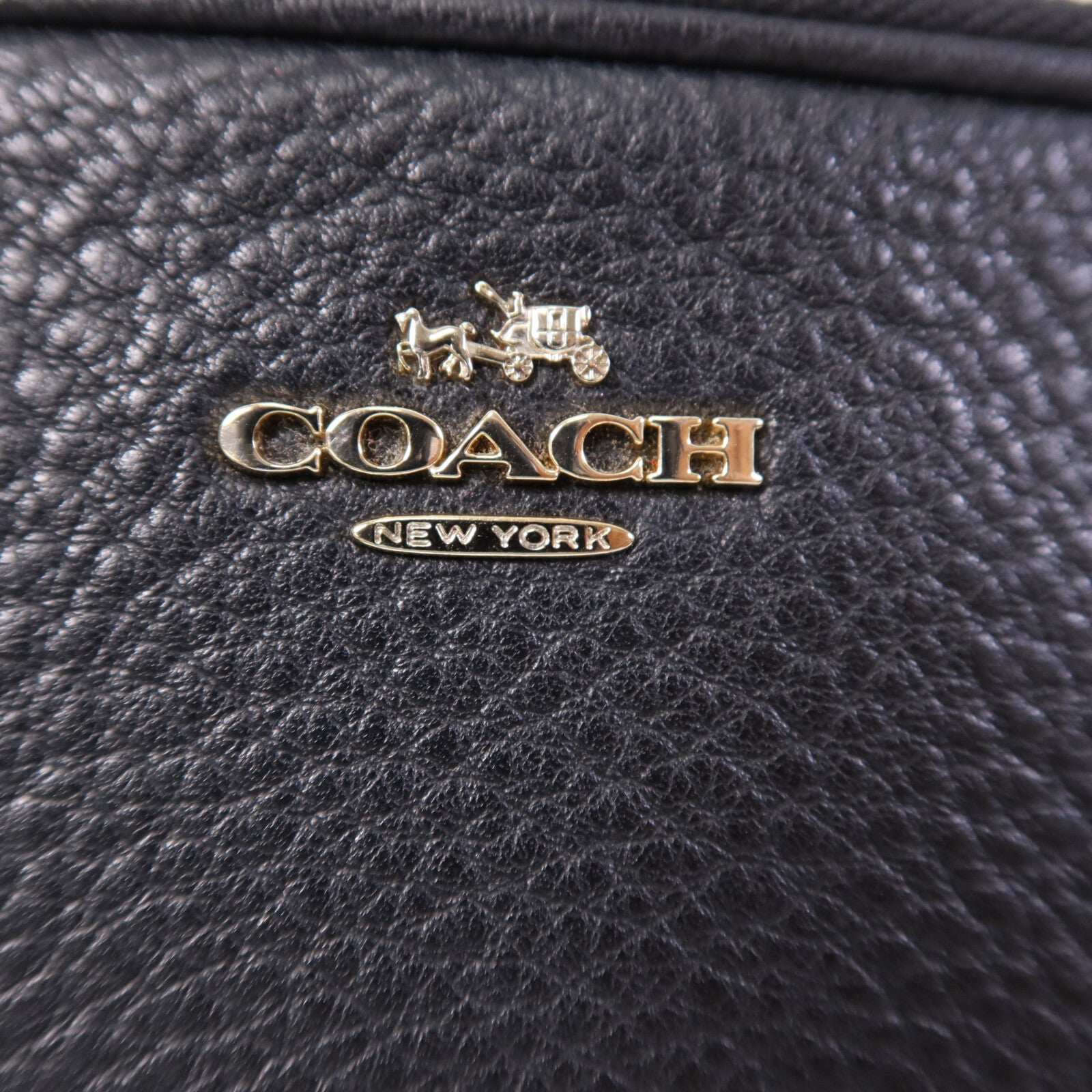 COACH 牛皮皮革Shoulder Bag金扣肩背袋