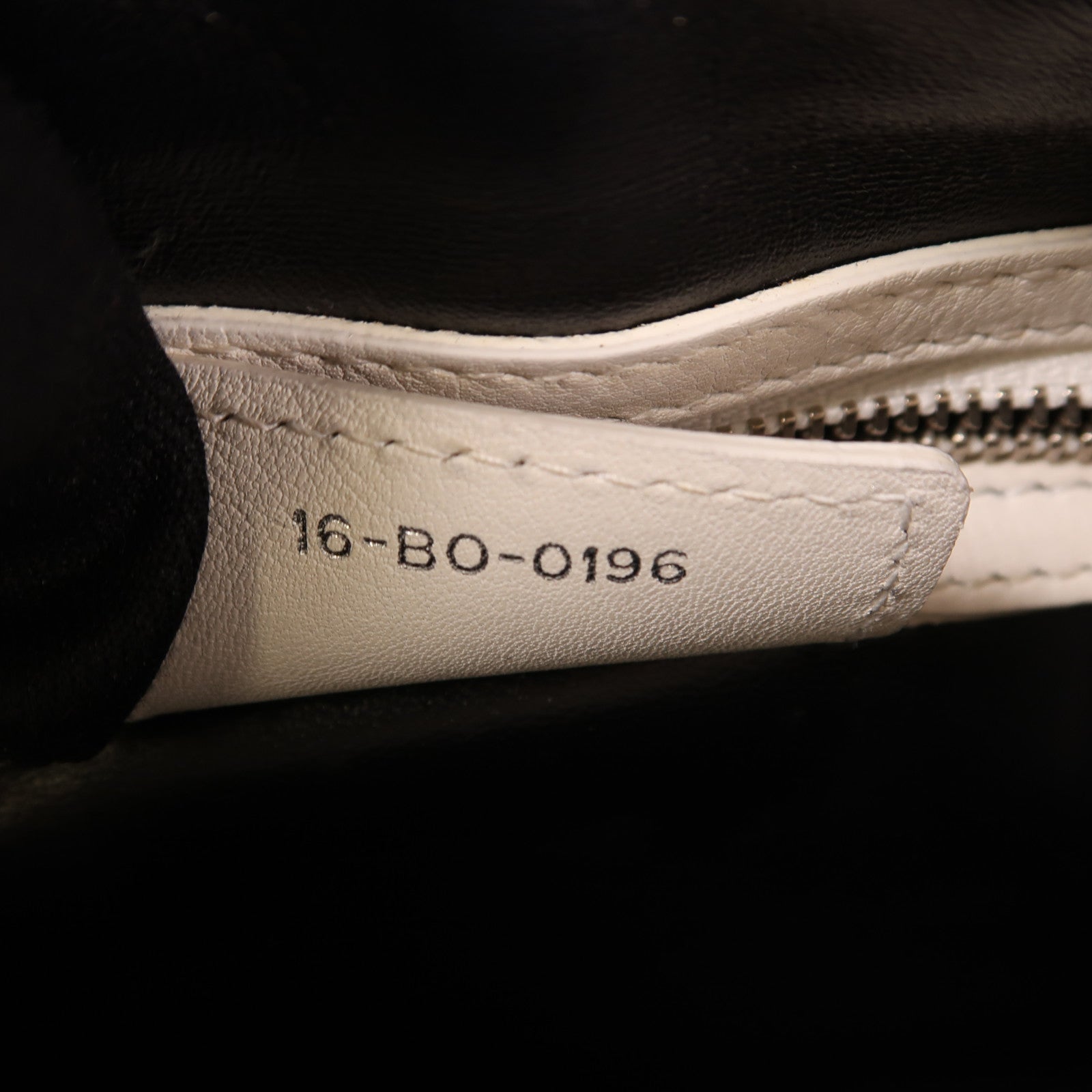 Dior 牛皮皮革Lady Dior Patch銀扣手挽肩背兩用袋白色