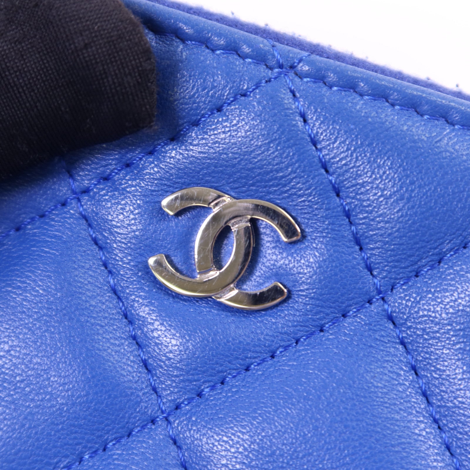 CHANEL 羊皮皮革Pouch銀扣手拿包