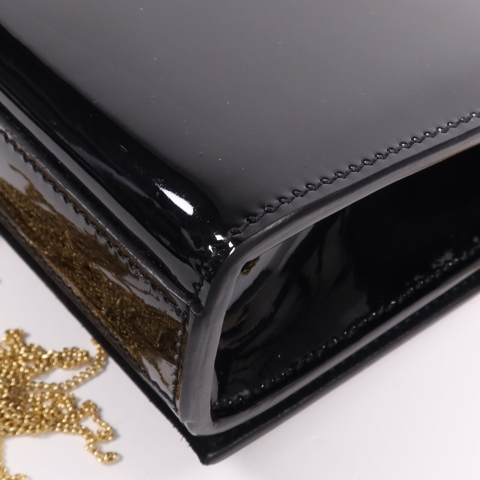 YVES SAINT LAURENT 漆皮皮革Kate Small金扣鏈帶肩背袋