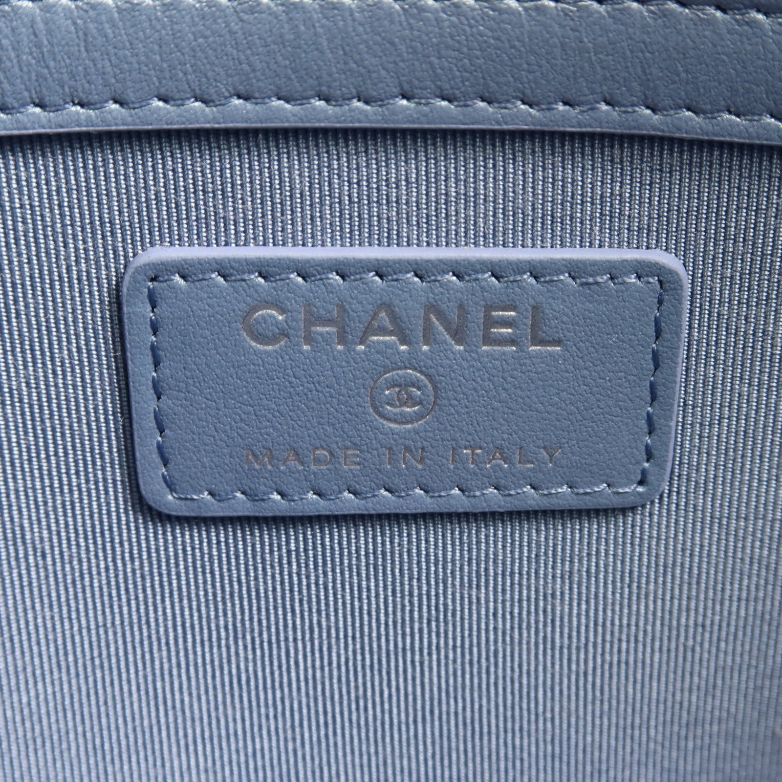 CHANEL 牛皮皮革Clutch金扣手拿包