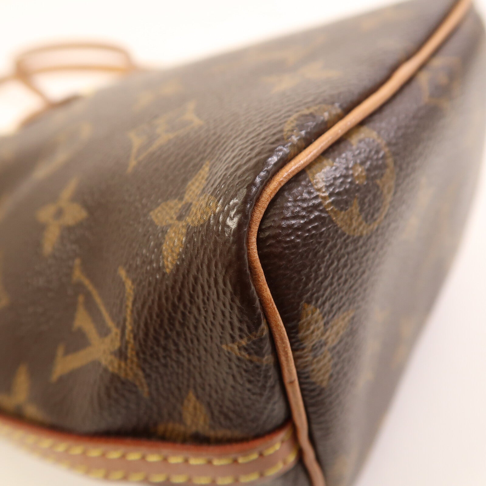 LOUIS VUITTON Monogram Nano Noe金扣肩背袋