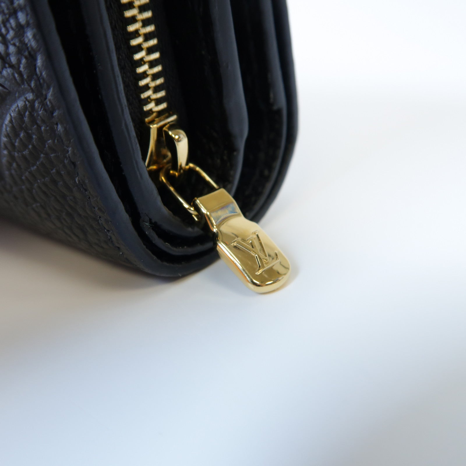 LOUIS VUITTON Monogram Empreinte Cléa Wallet金扣錢包黑色