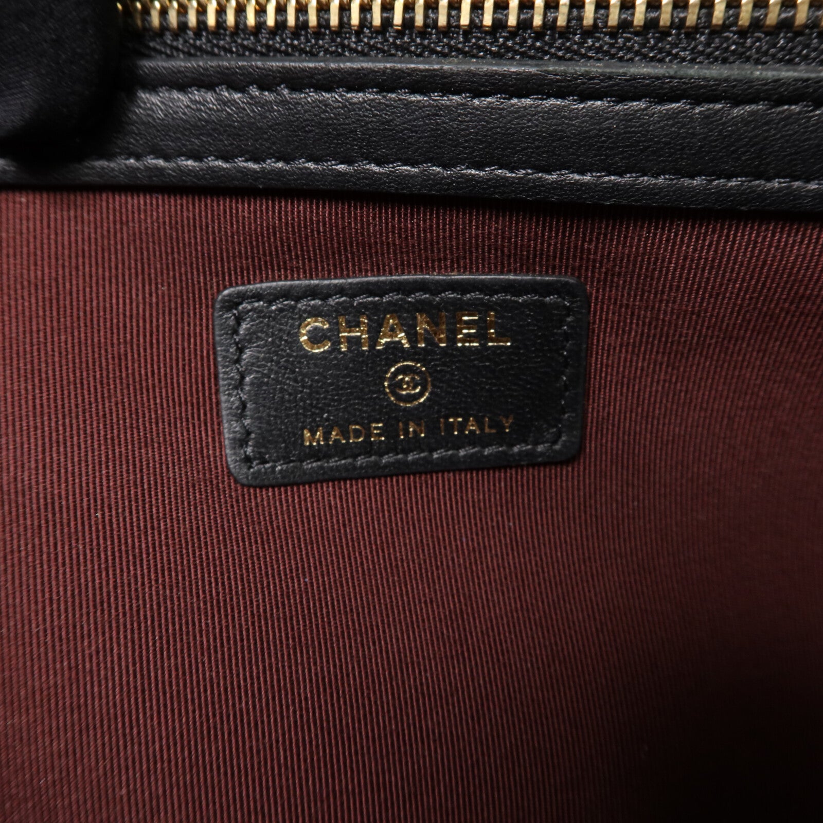 CHANEL 羊皮皮革Pouch手拿包