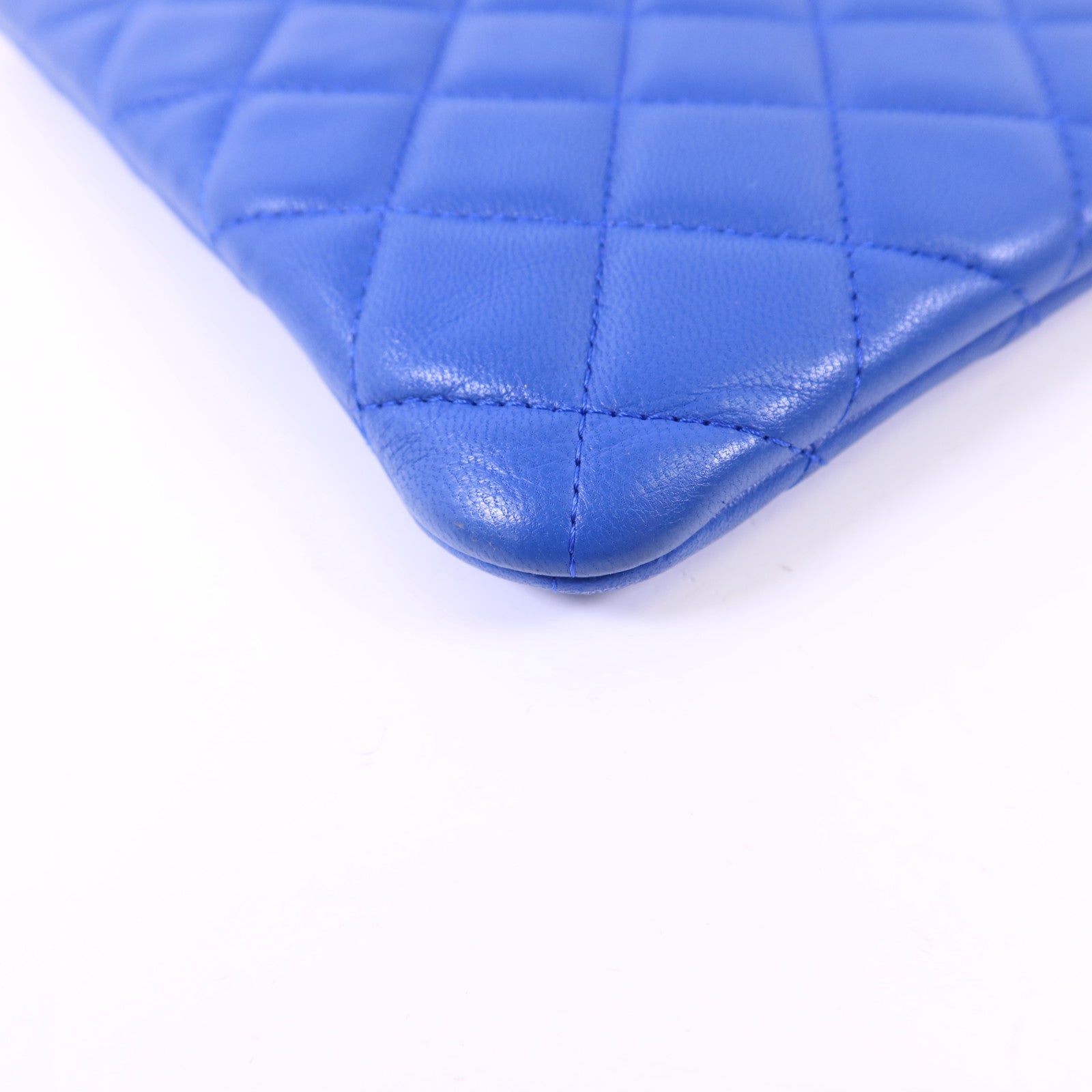 CHANEL 羊皮皮革Pouch銀扣手拿包