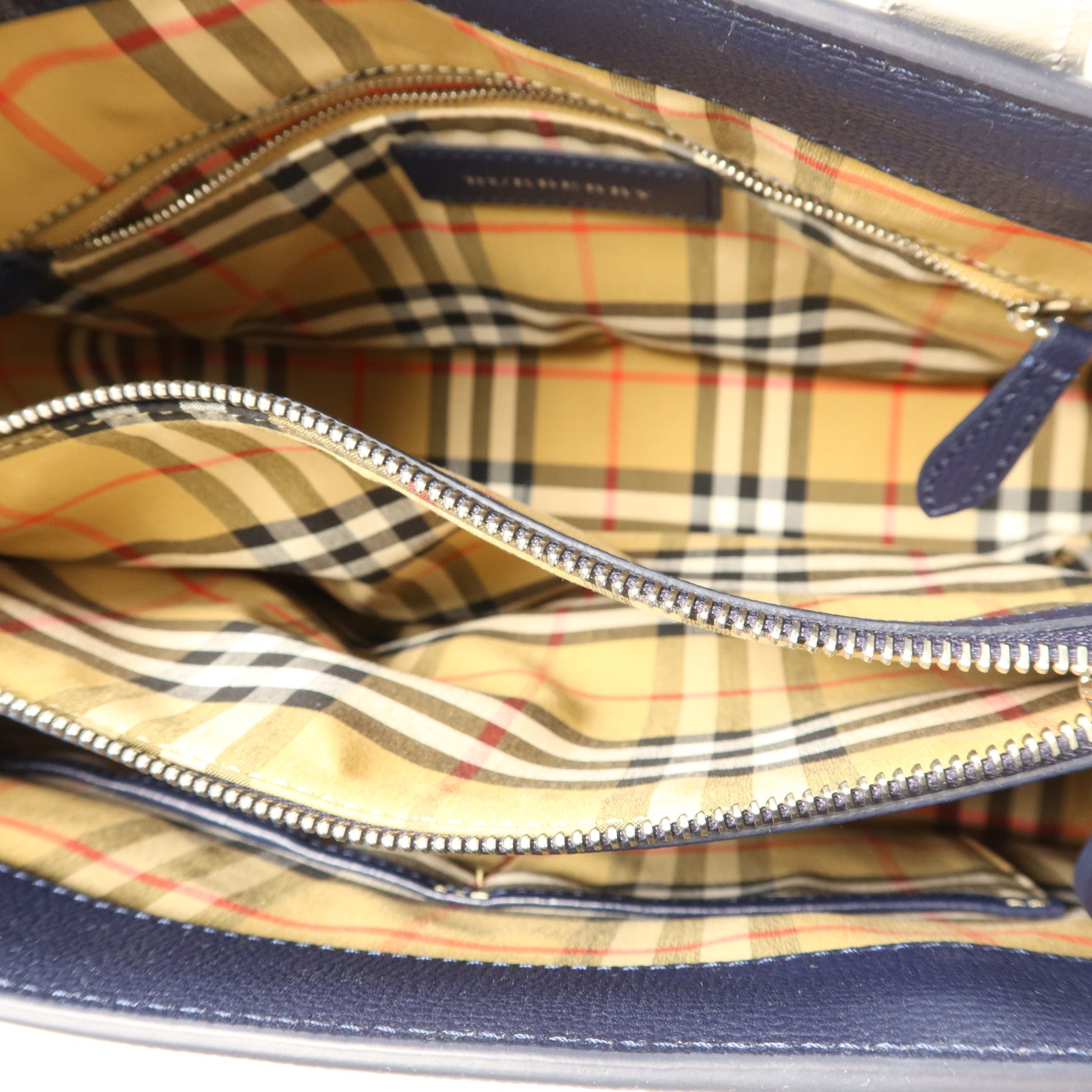 BURBERRY 牛皮皮革Banner Bag銀扣手挽肩背兩用袋