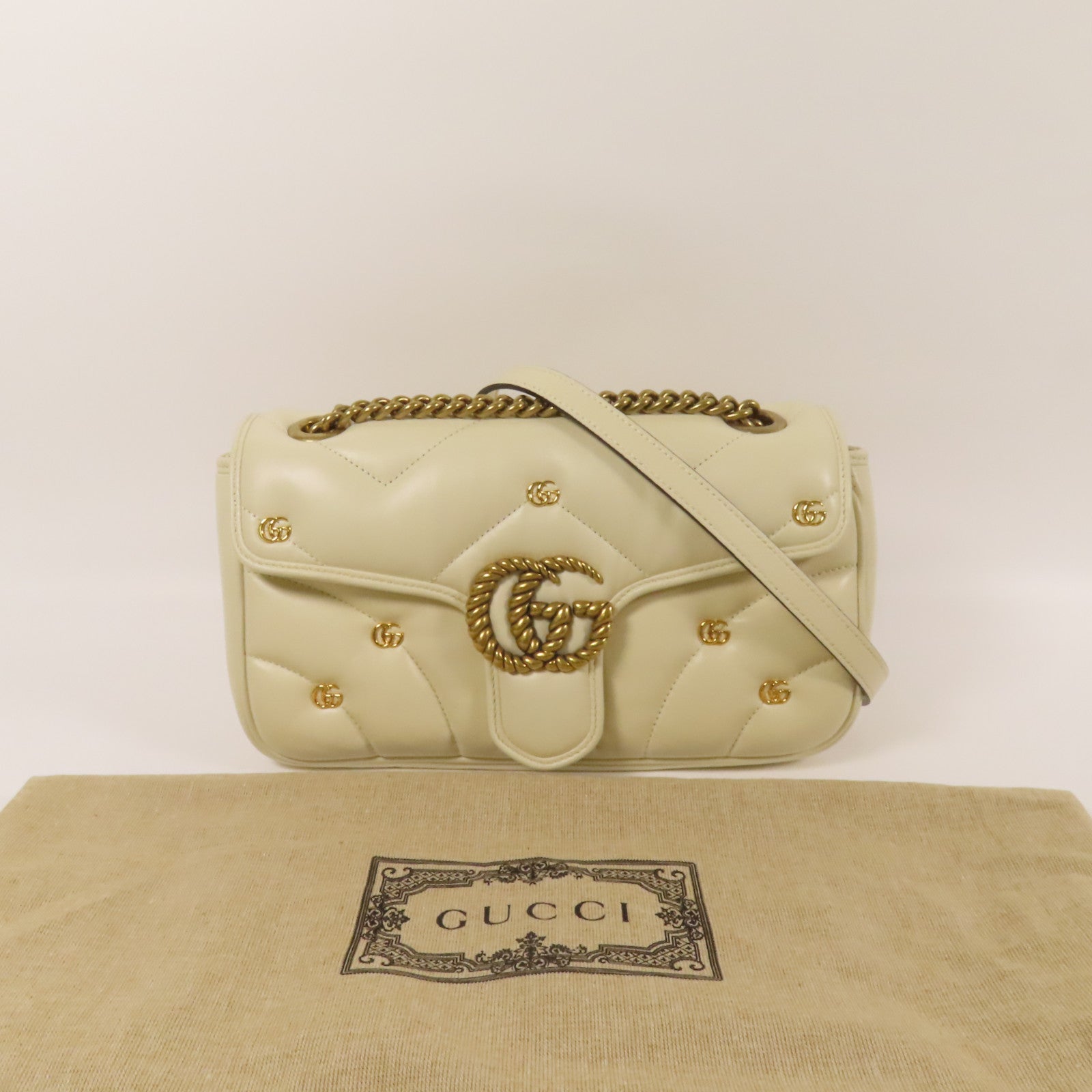 GUCCI 羊皮皮革GG Marmont金扣肩背袋