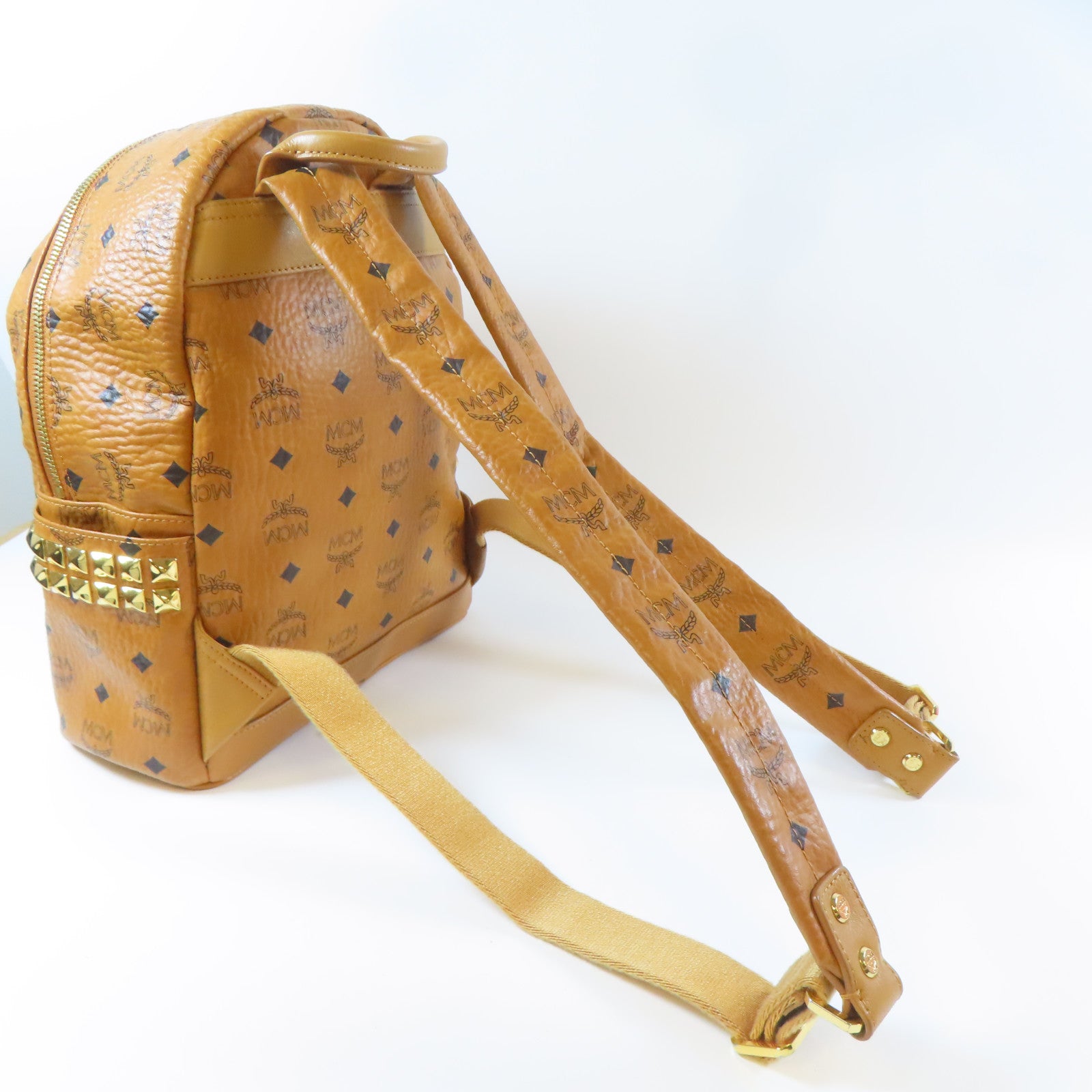 MCM 牛皮皮革Backpack金扣背包啡色