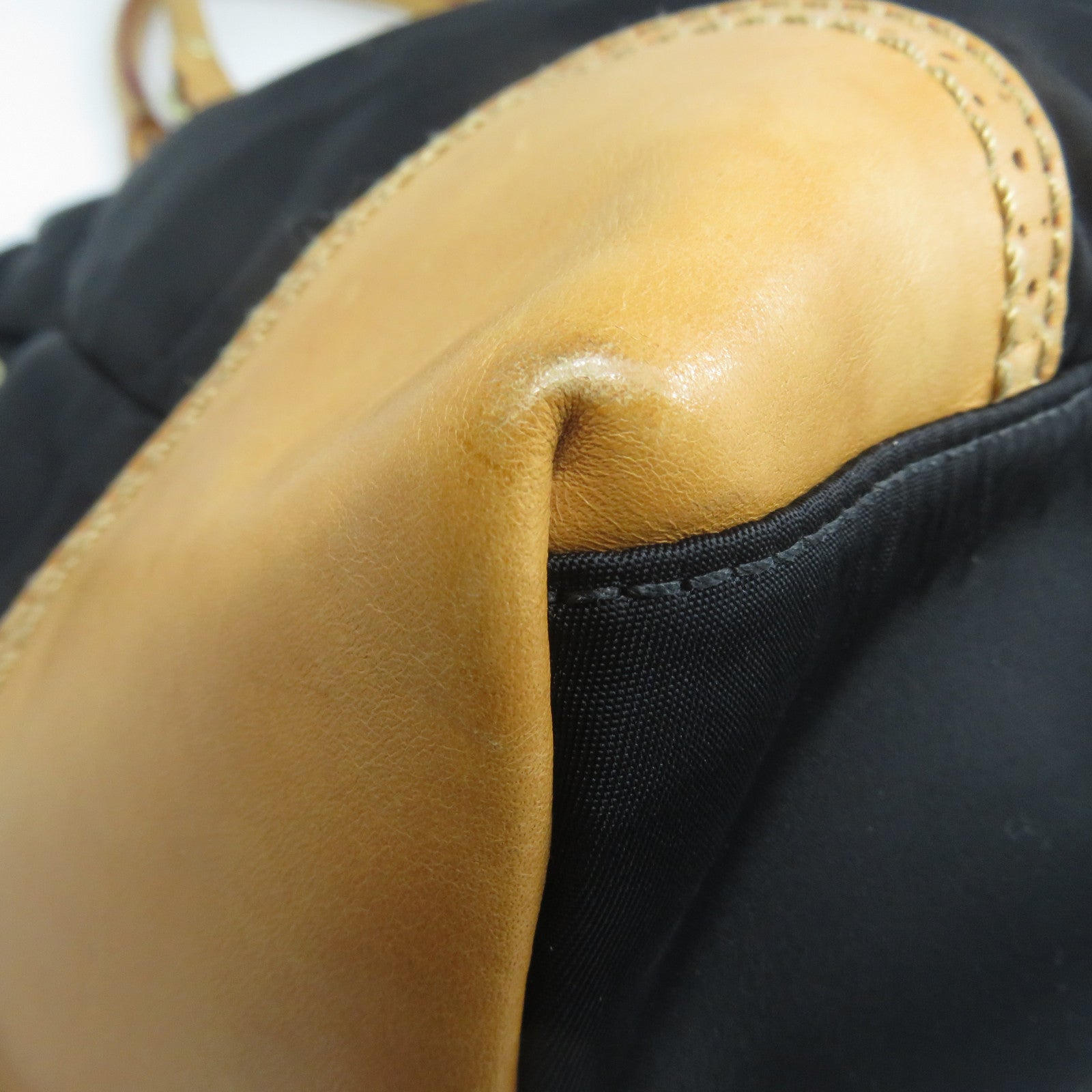 Kate Spade 【清倉大減價】尼龍/皮革Shoulder Bag金扣肩背袋黑色