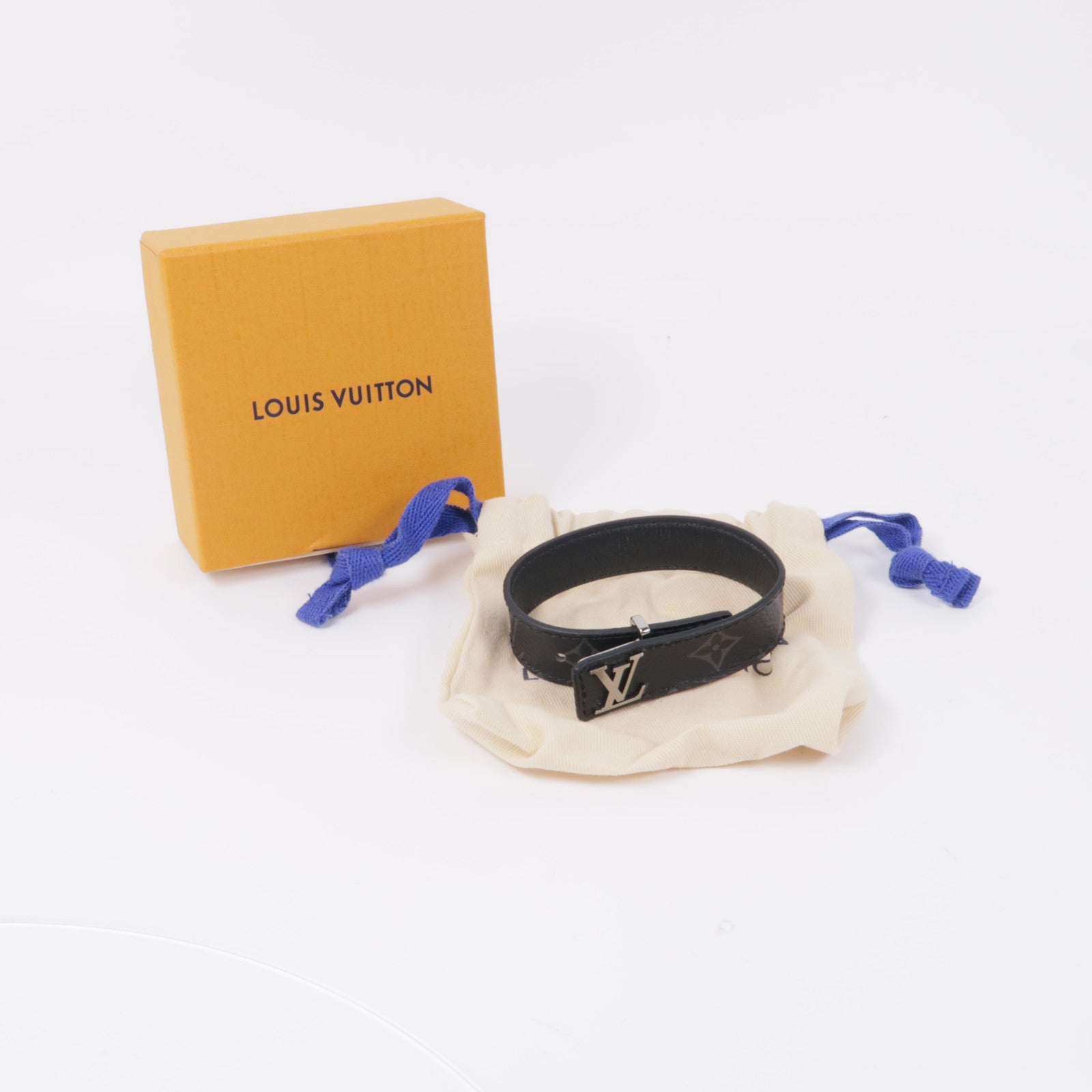 LOUIS VUITTON Monogram Eclipse LV Slim Bracelet銀扣手鐲