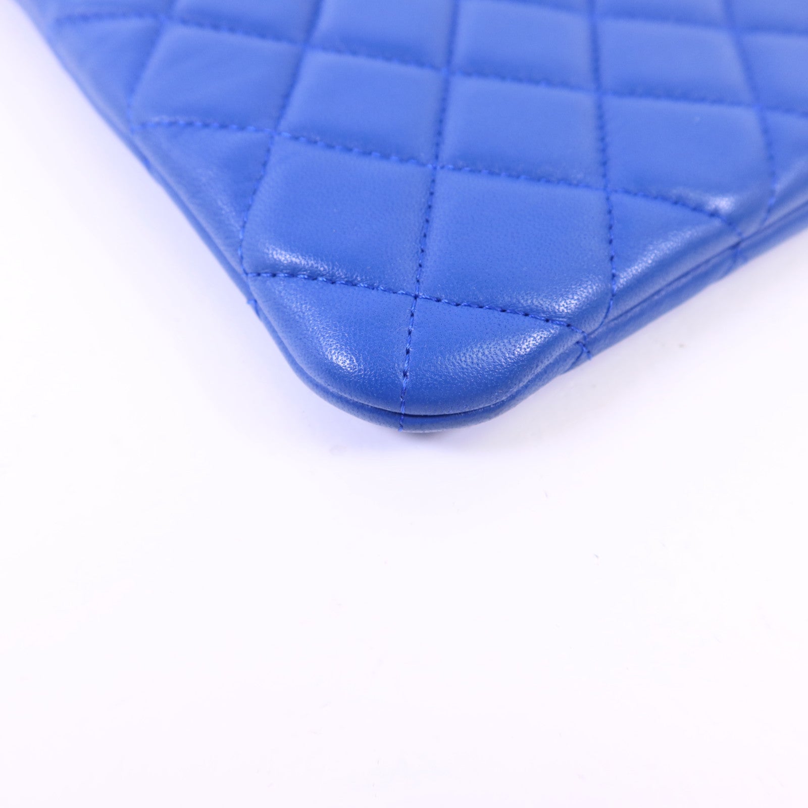 CHANEL 羊皮皮革Pouch銀扣手拿包