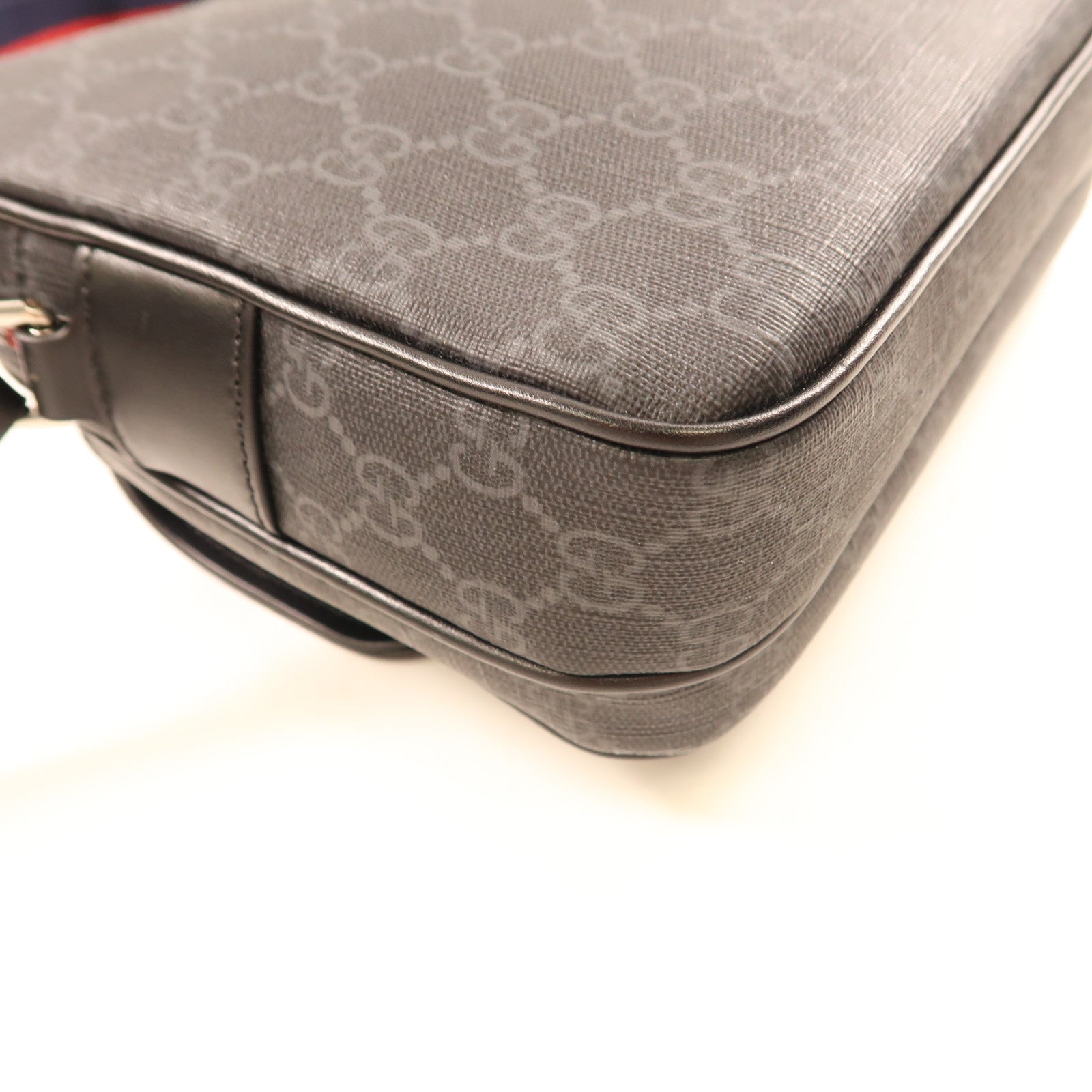 GUCCI 塗層帆布Crossbody Bag銀扣肩背袋