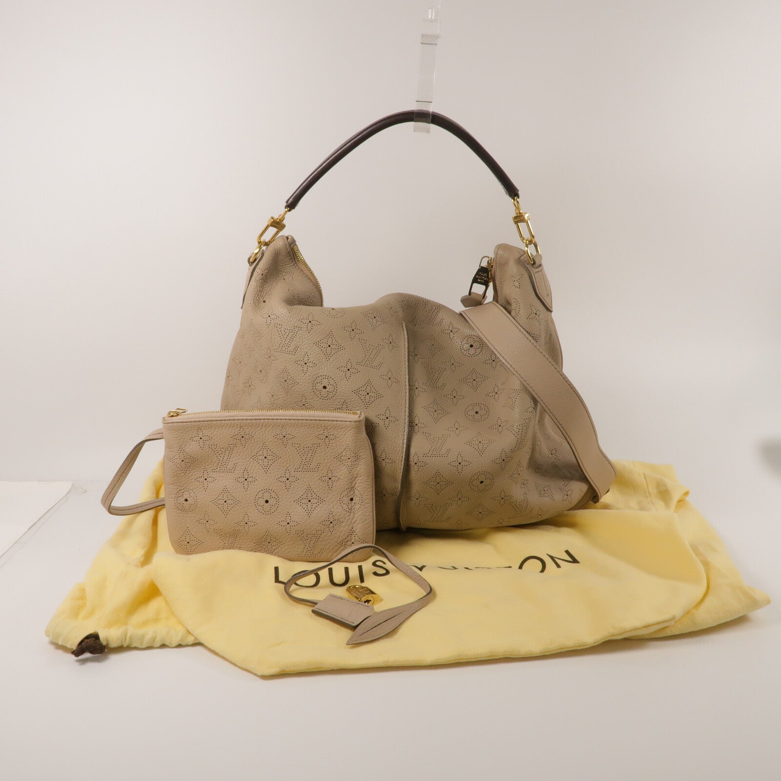 LOUIS VUITTON Mahina Selene MM