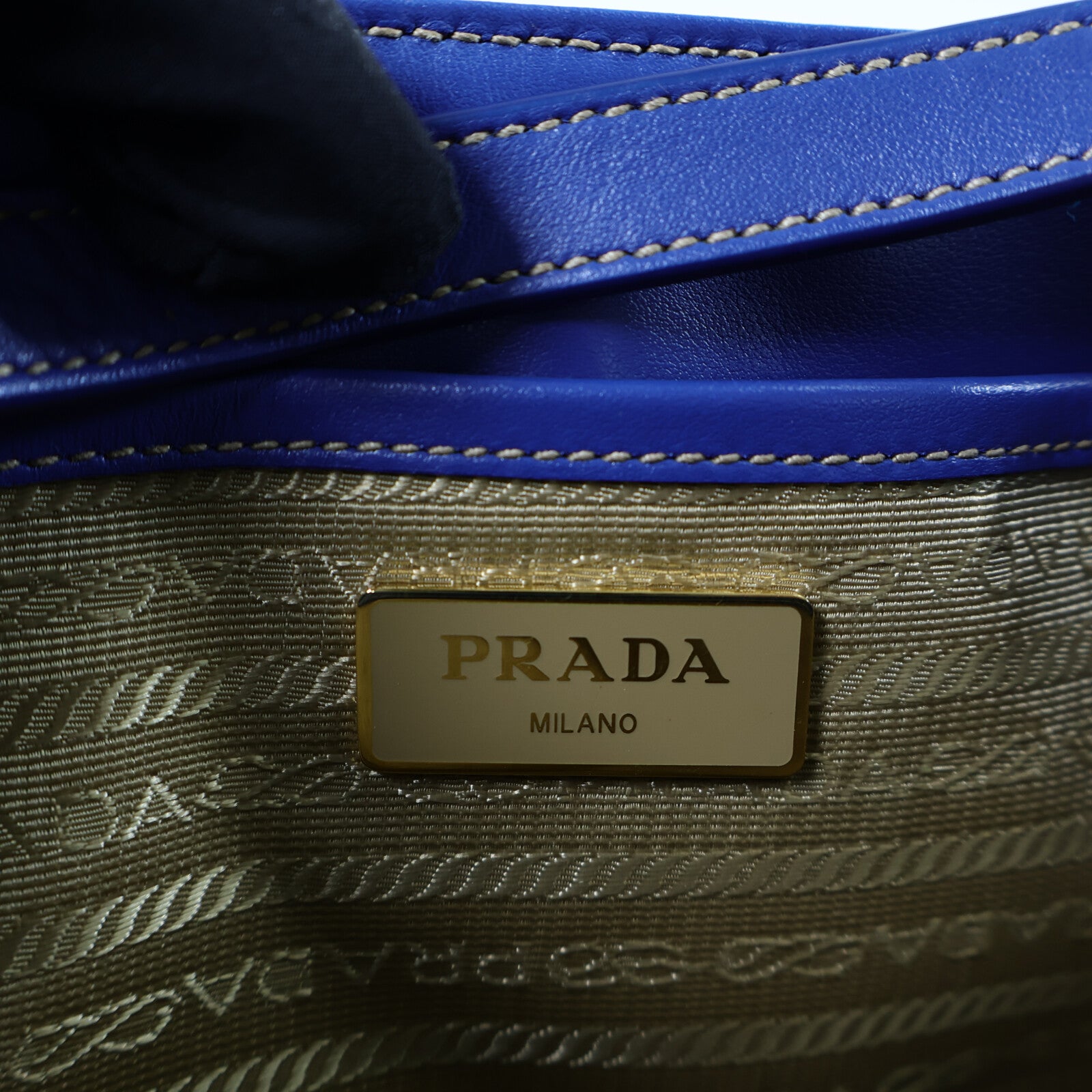 PRADA 帆布Shoulder Bag肩背袋