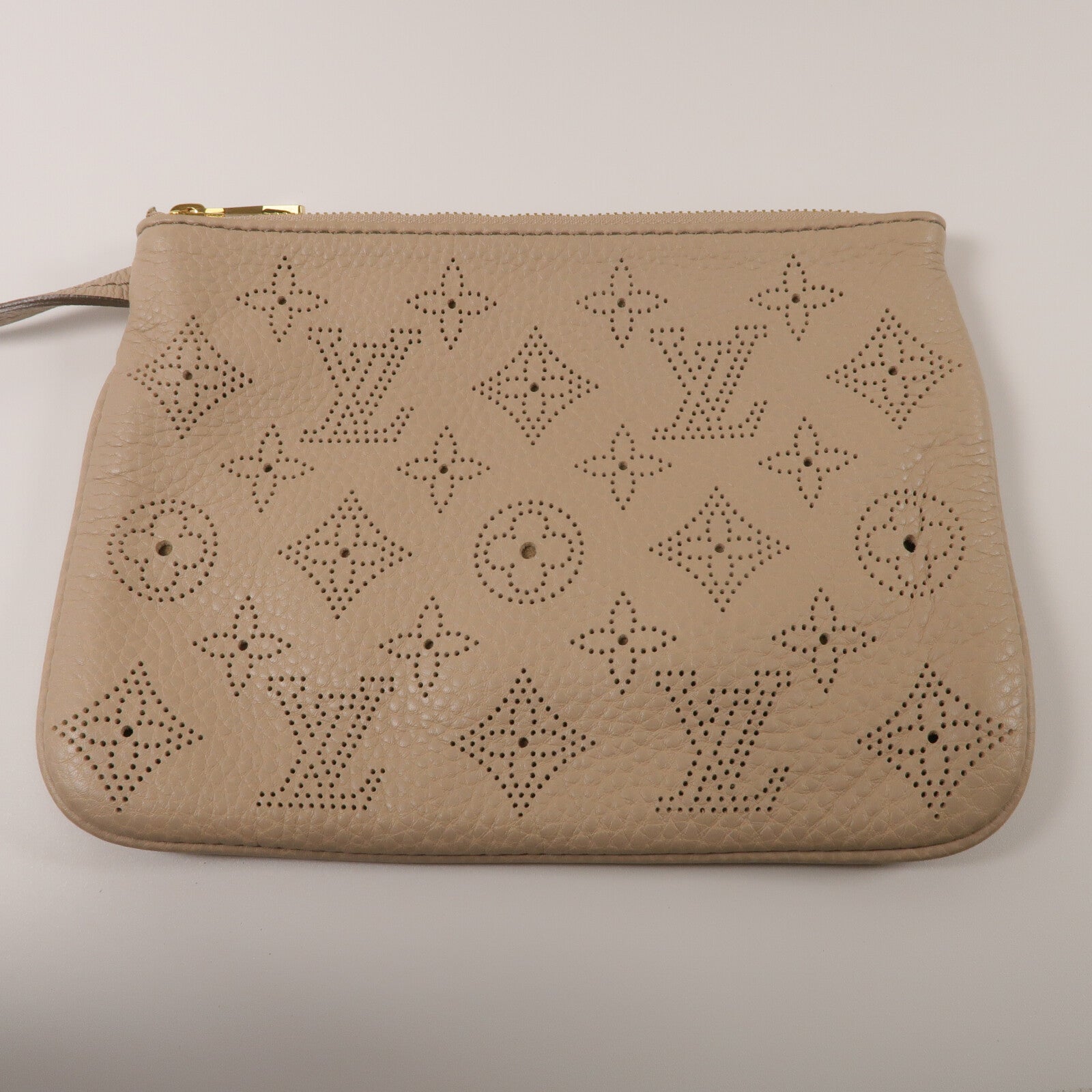 LOUIS VUITTON Mahina Selene MM