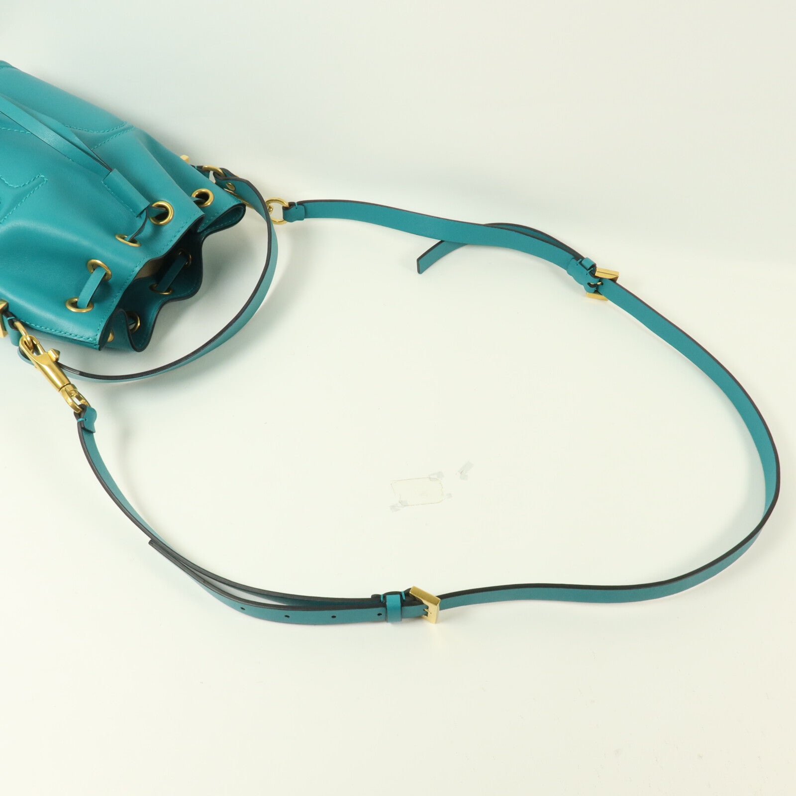 Valentino 牛皮皮革Garavani VLogo Walk Bucket Bag手挽肩背兩用袋