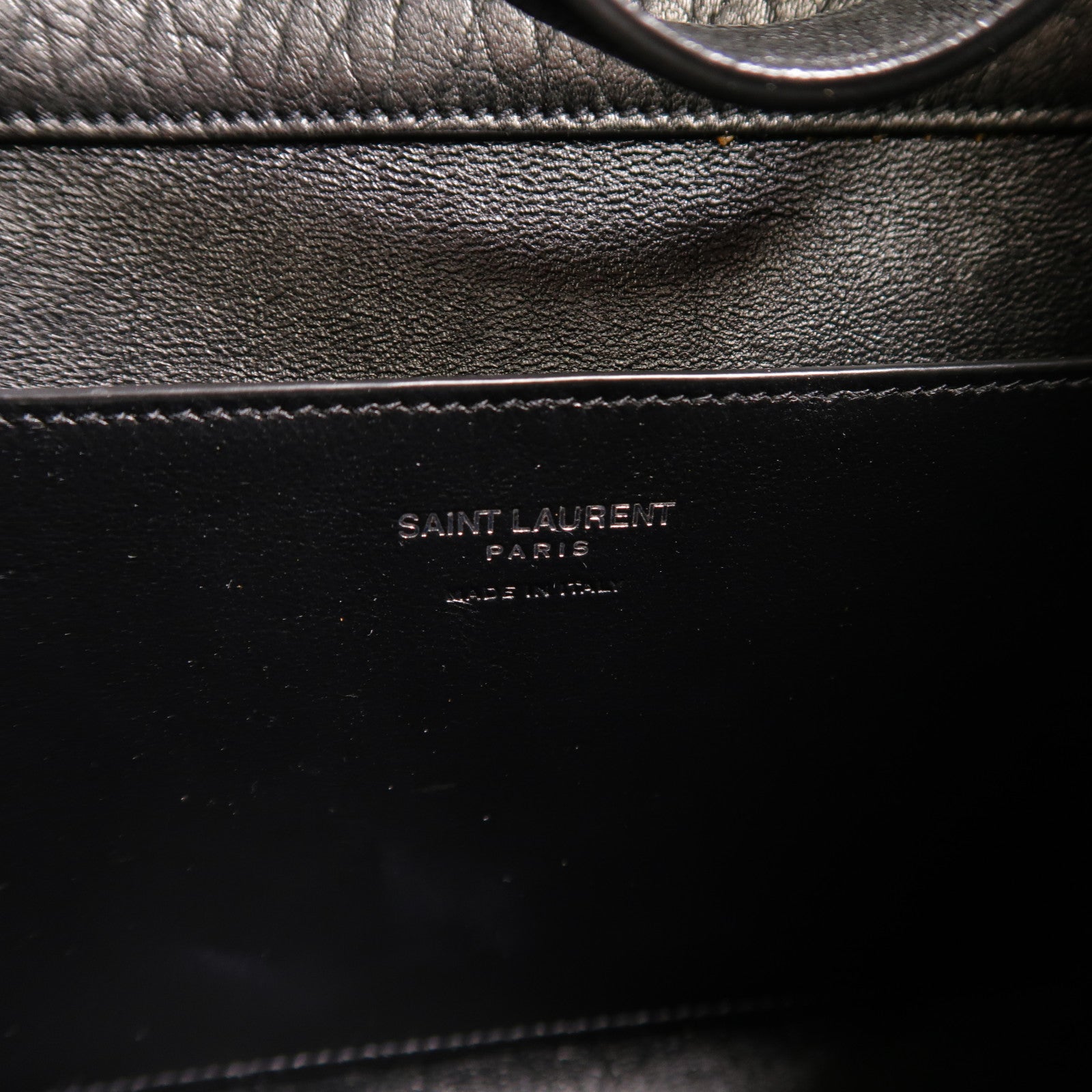 SAINT LAURENT 羊皮皮革Cassandra Envelope Messenger肩背袋