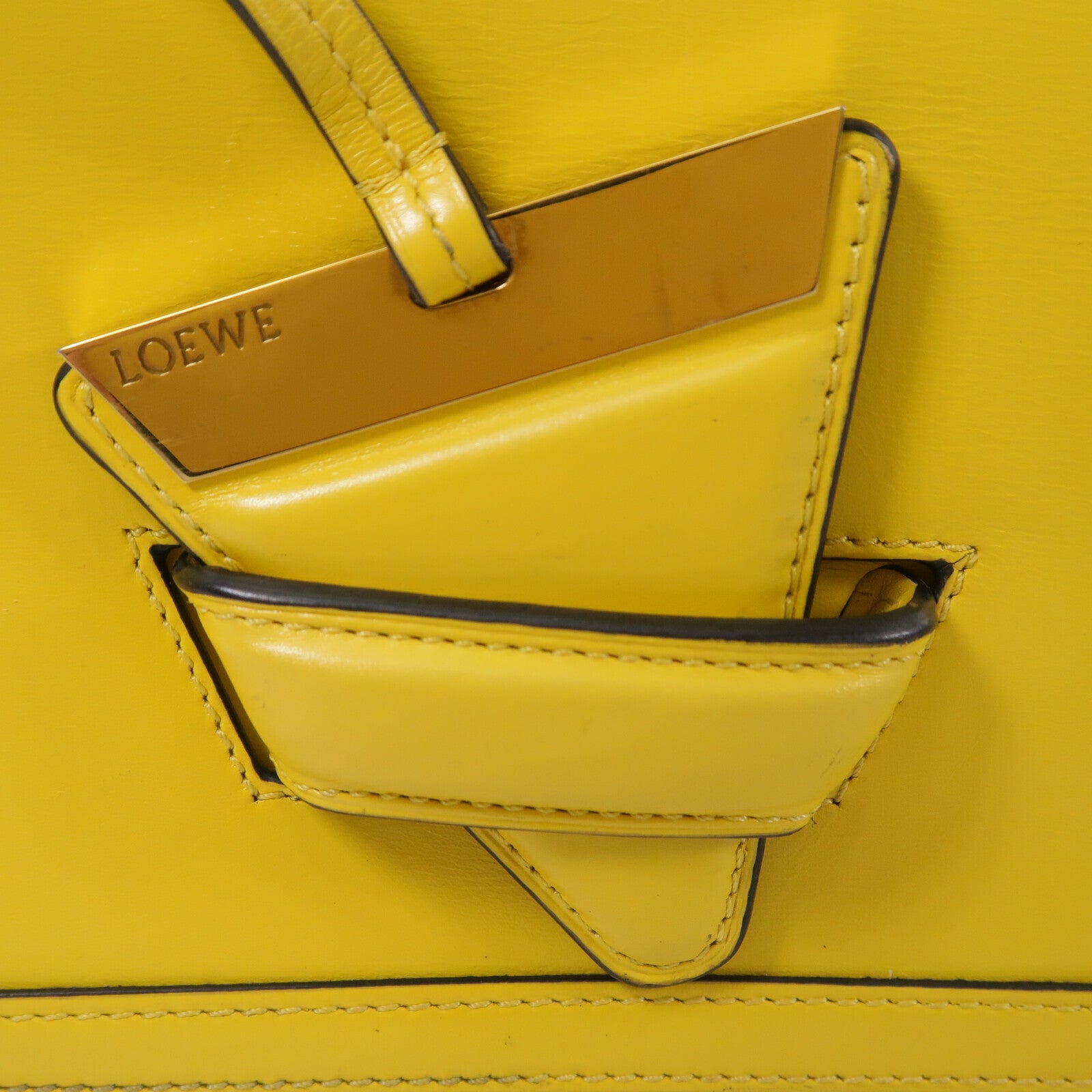 LOEWE 牛皮皮革Barcelona Bag肩背袋