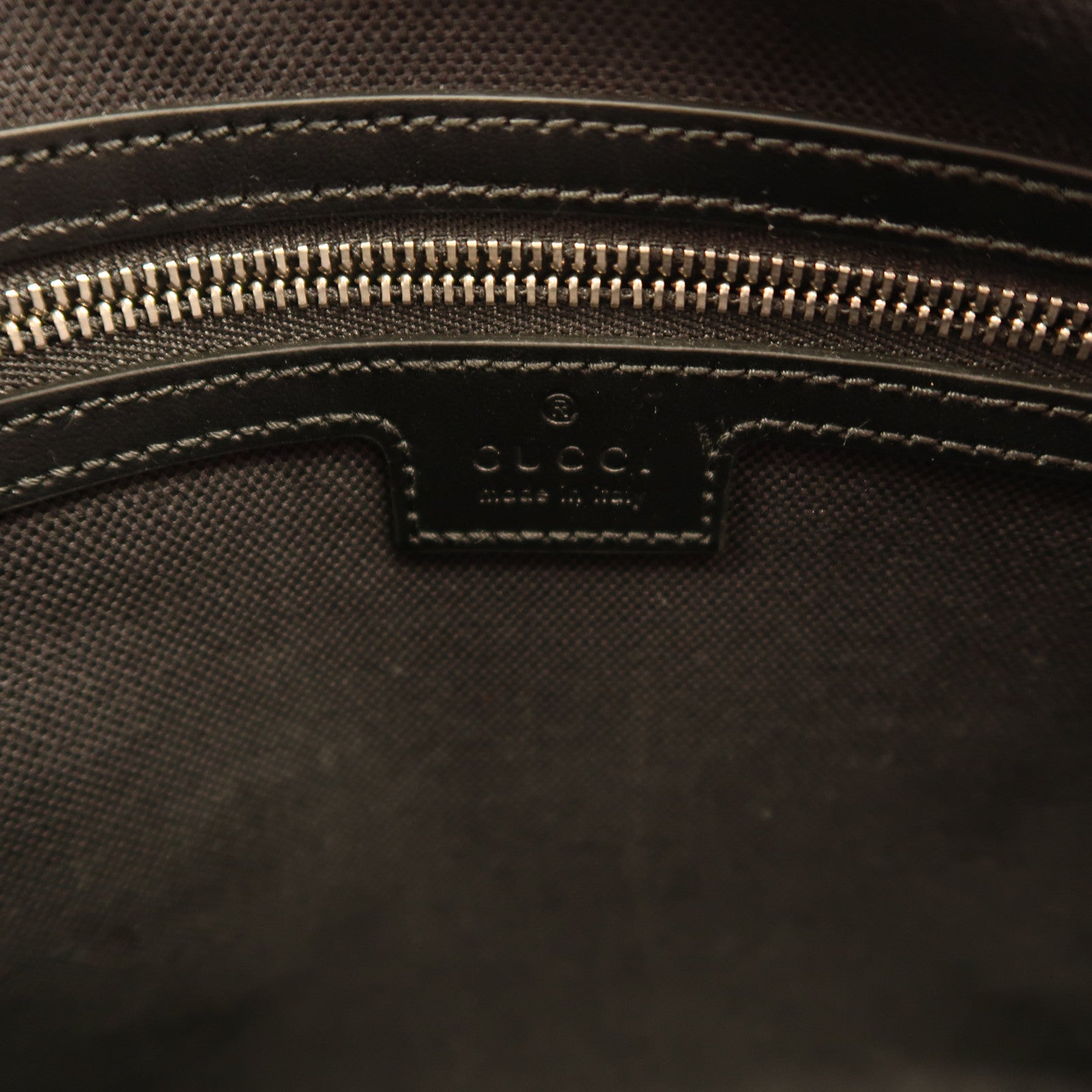 GUCCI 塗層帆布Crossbody Bag銀扣肩背袋