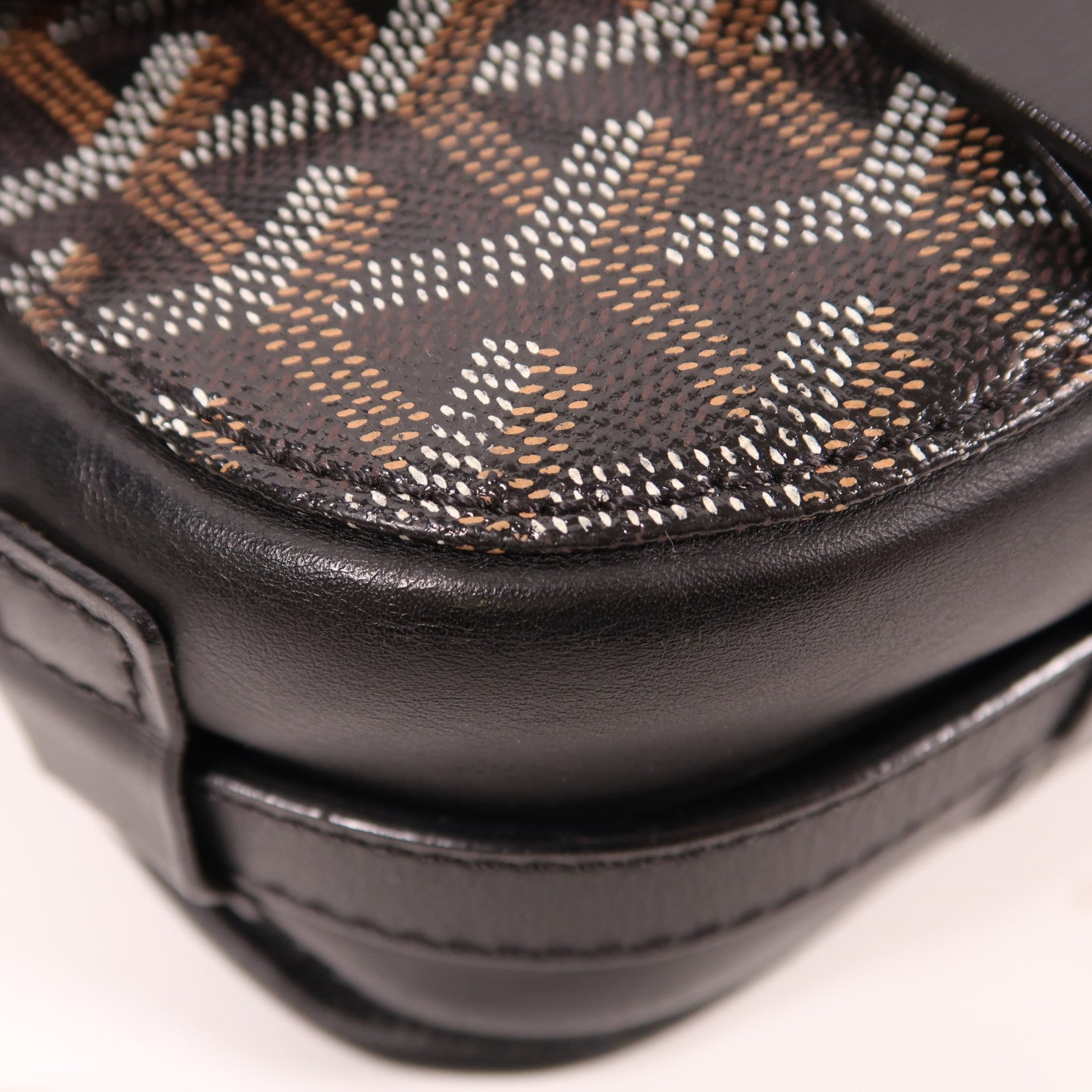 GOYARD 【激減優惠】塗層帆布1990-2000 Belvedere銀扣肩背袋黑色