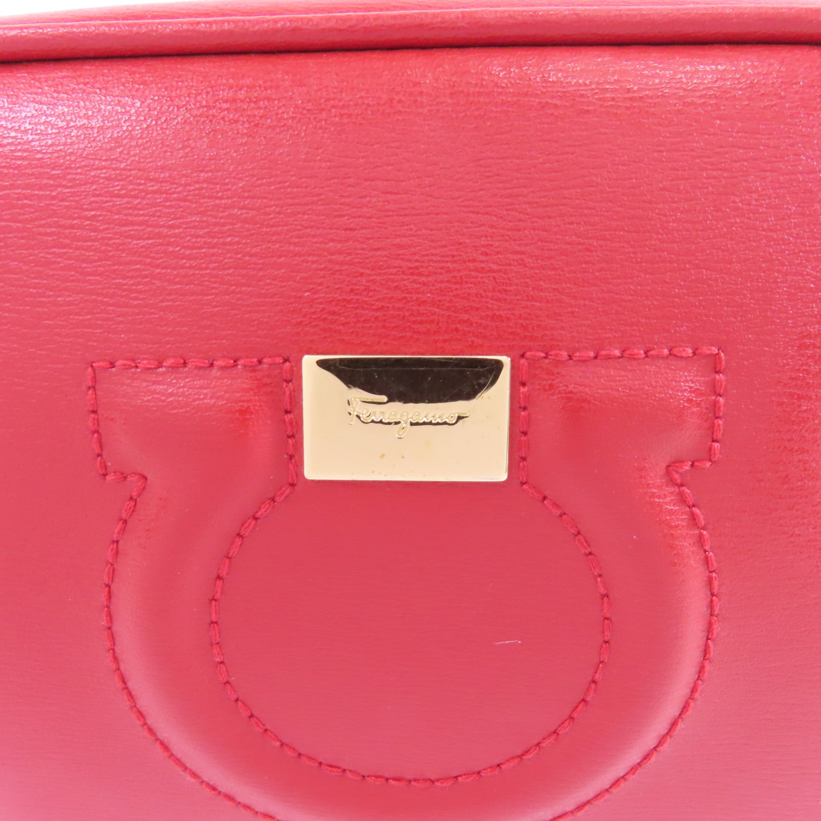 Salvatore Ferragamo 牛皮皮革Shoulder Bag金扣肩背袋紅色