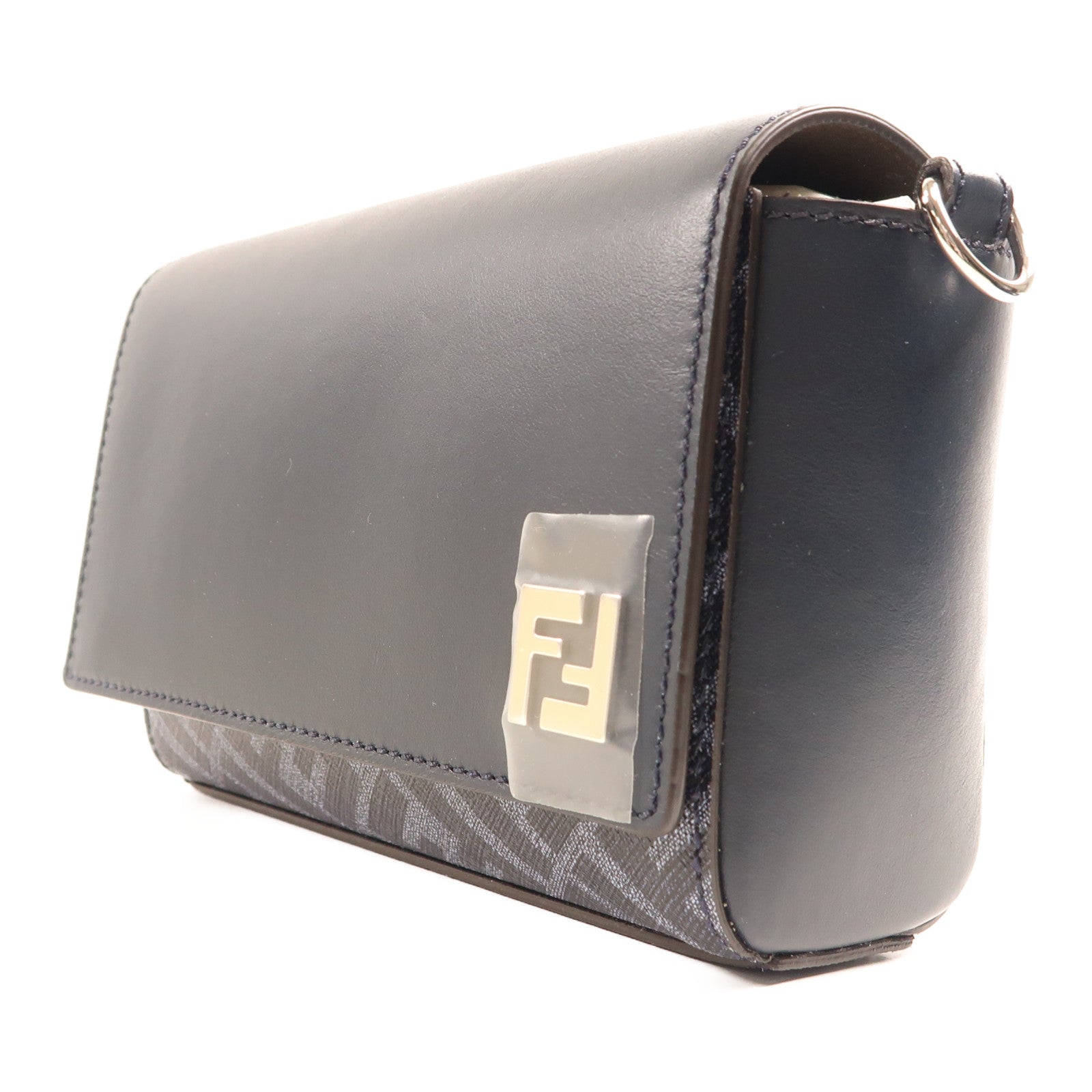 FENDI 皮革Shoulder Bag銀扣肩背袋